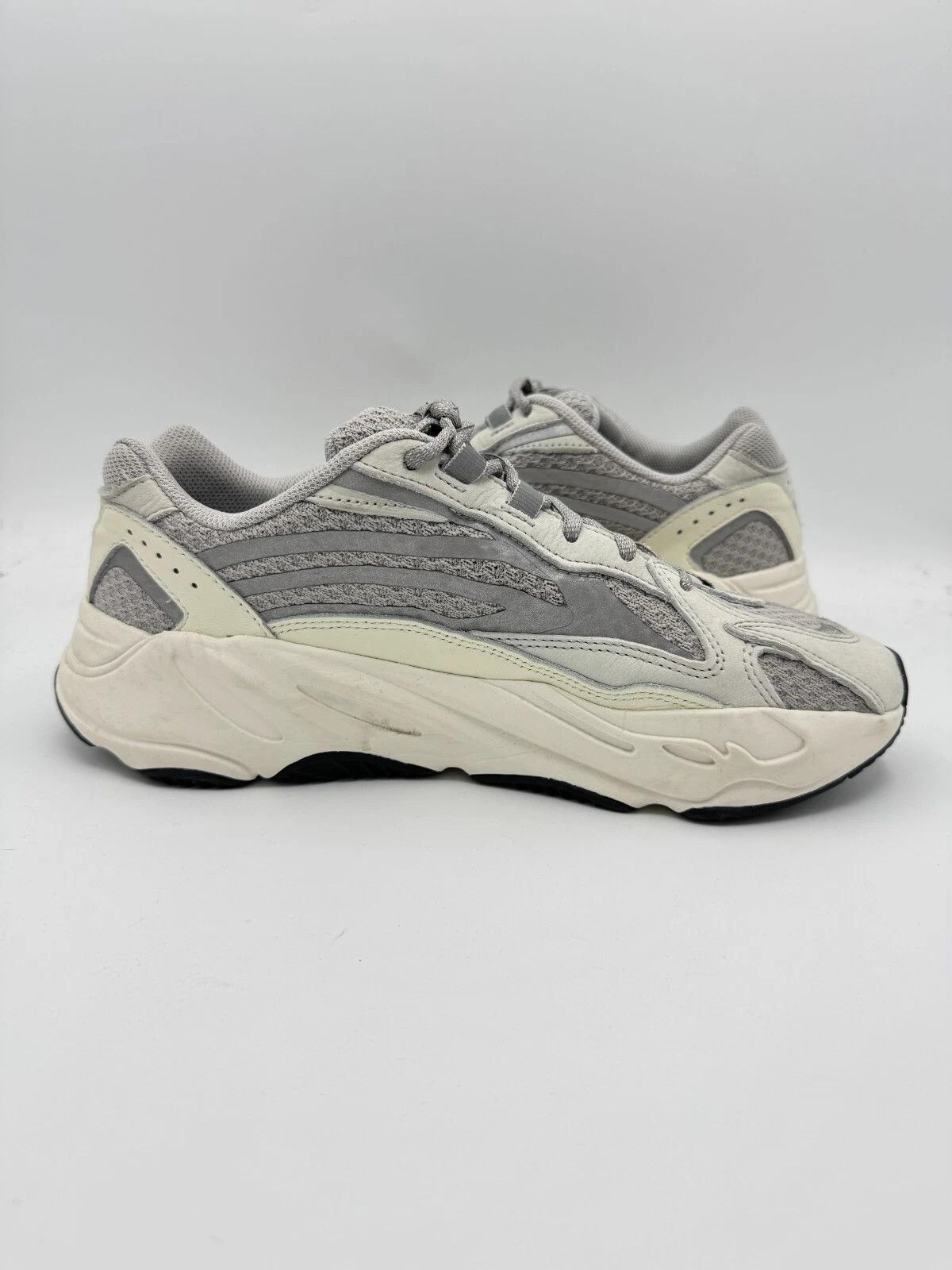 Adidas adidas Yeezy 700 V2 Static Gray Size US 10 / EU 43 - 4 Thumbnail