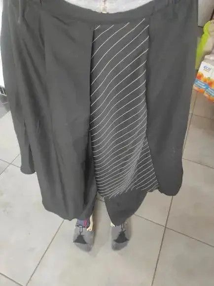 Japanese Brand Elastic Waist Trousers Loose Punk Japanese Size US 34 / EU 50 - 1 Thumbnail