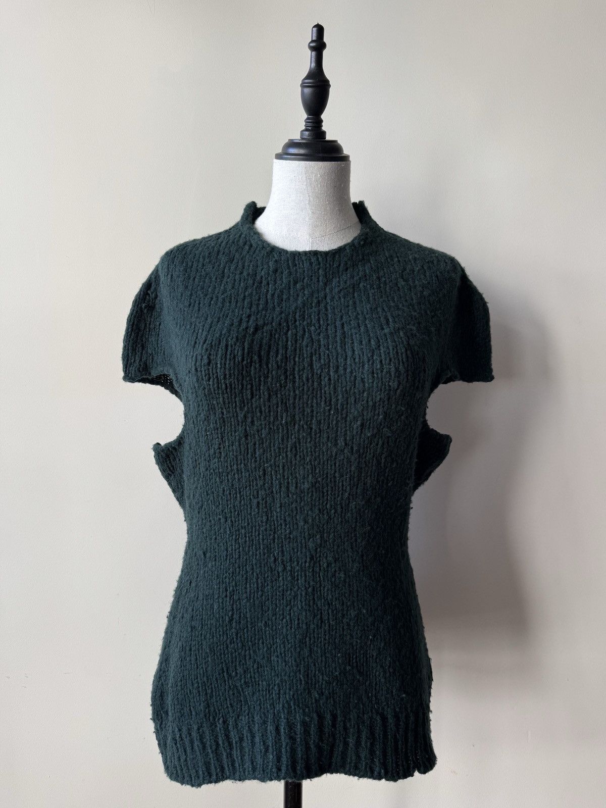 Maison Margiela Maison Martin Margiela AW98 Slits Armholes Flat Knitted Top Size S / US 4 / IT 40 - 8 Thumbnail