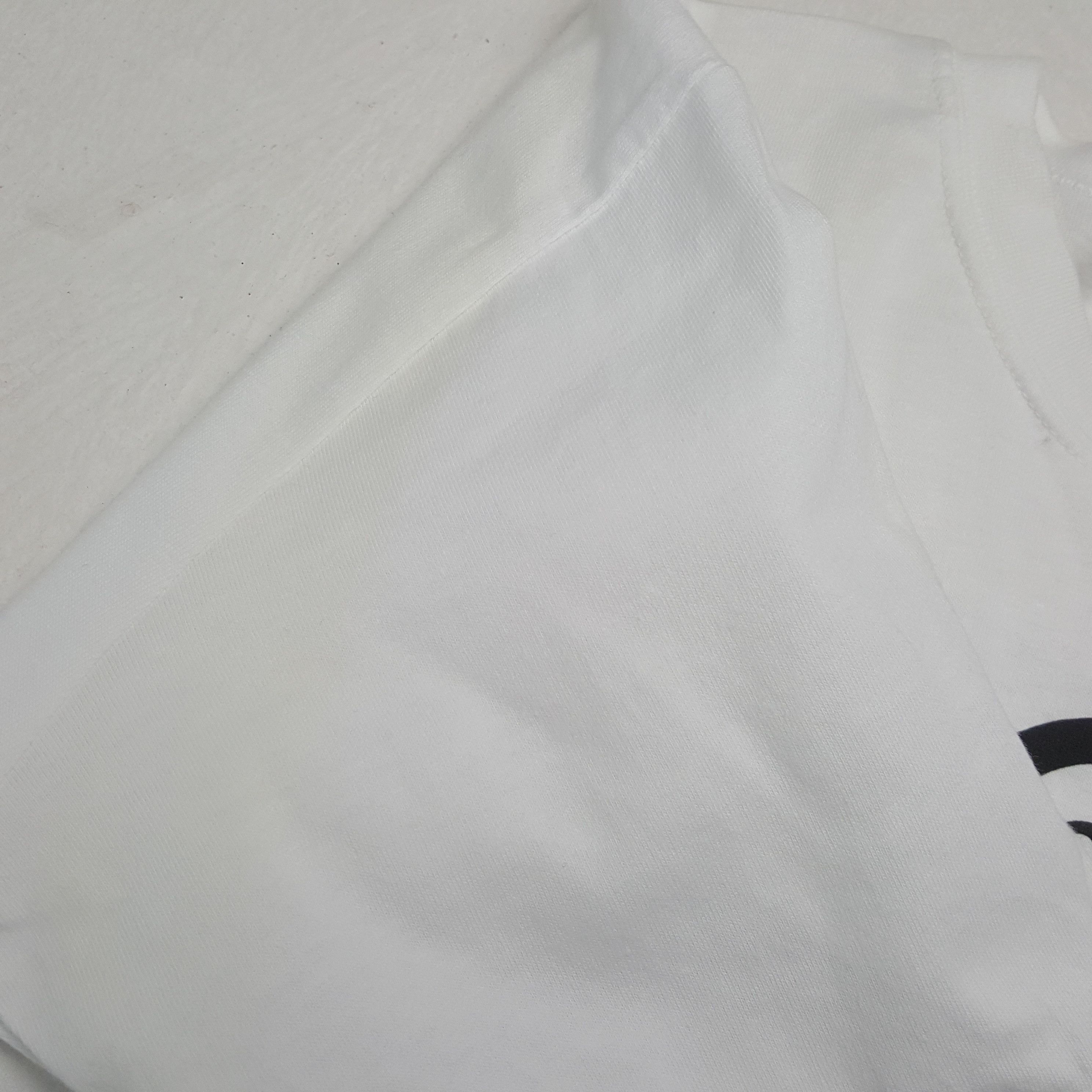 Japanese Brand × Vintage THE TIRE MICHELIN Logo Design Promo Style Tshirt Size US L / EU 52-54 / 3 - 7 Thumbnail