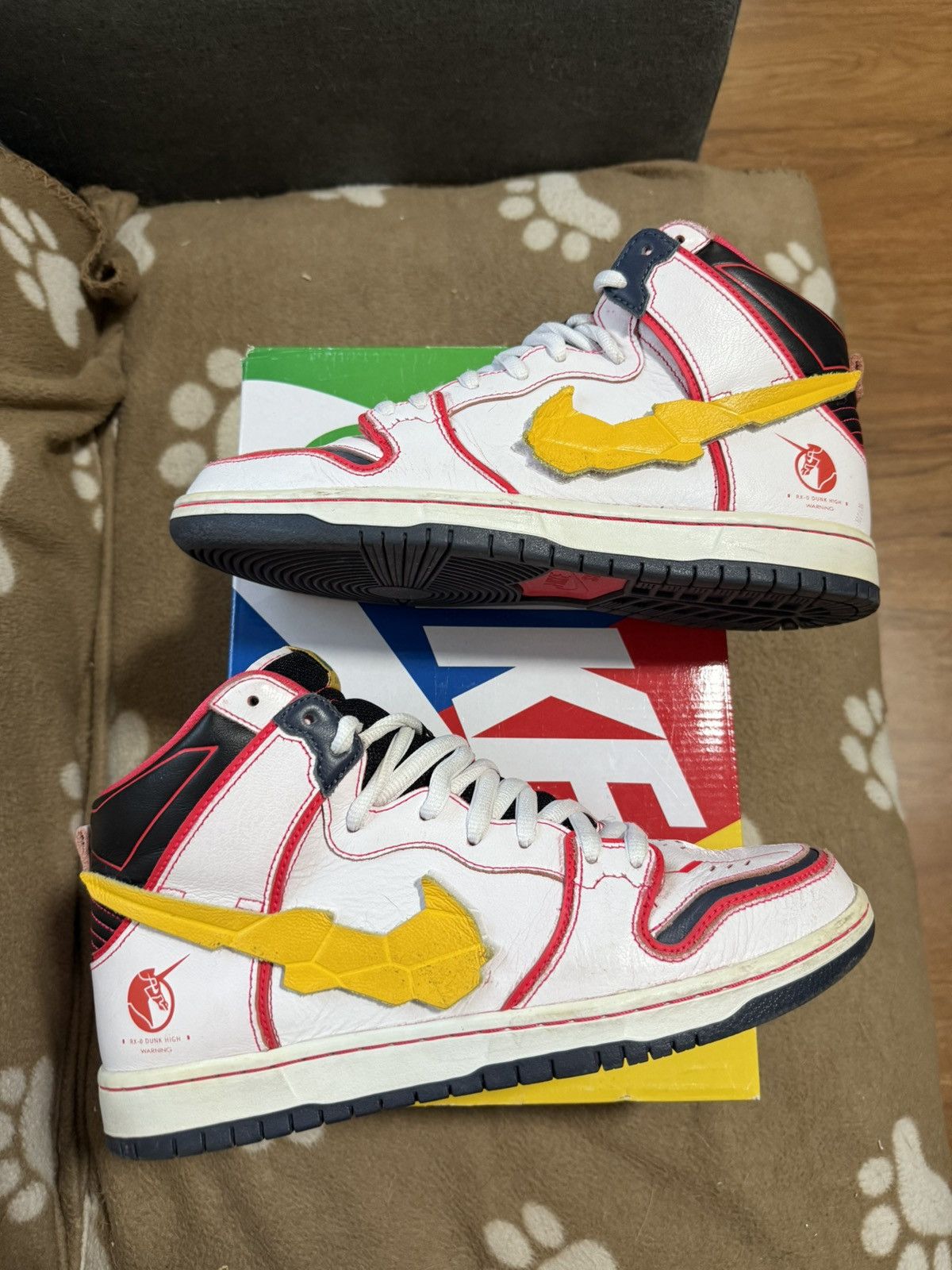 Nike Nike sb dunk high gundam unicorn Size US 10 / EU 43 - 2 Thumbnail