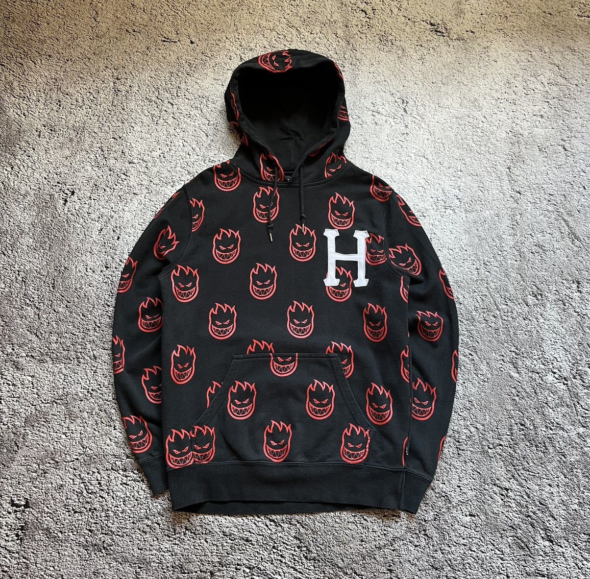 Huf HUF x Spitfire All Over Flame Logo Hoodie Size S Size US S / EU 44-46 / 1 - 1 Thumbnail