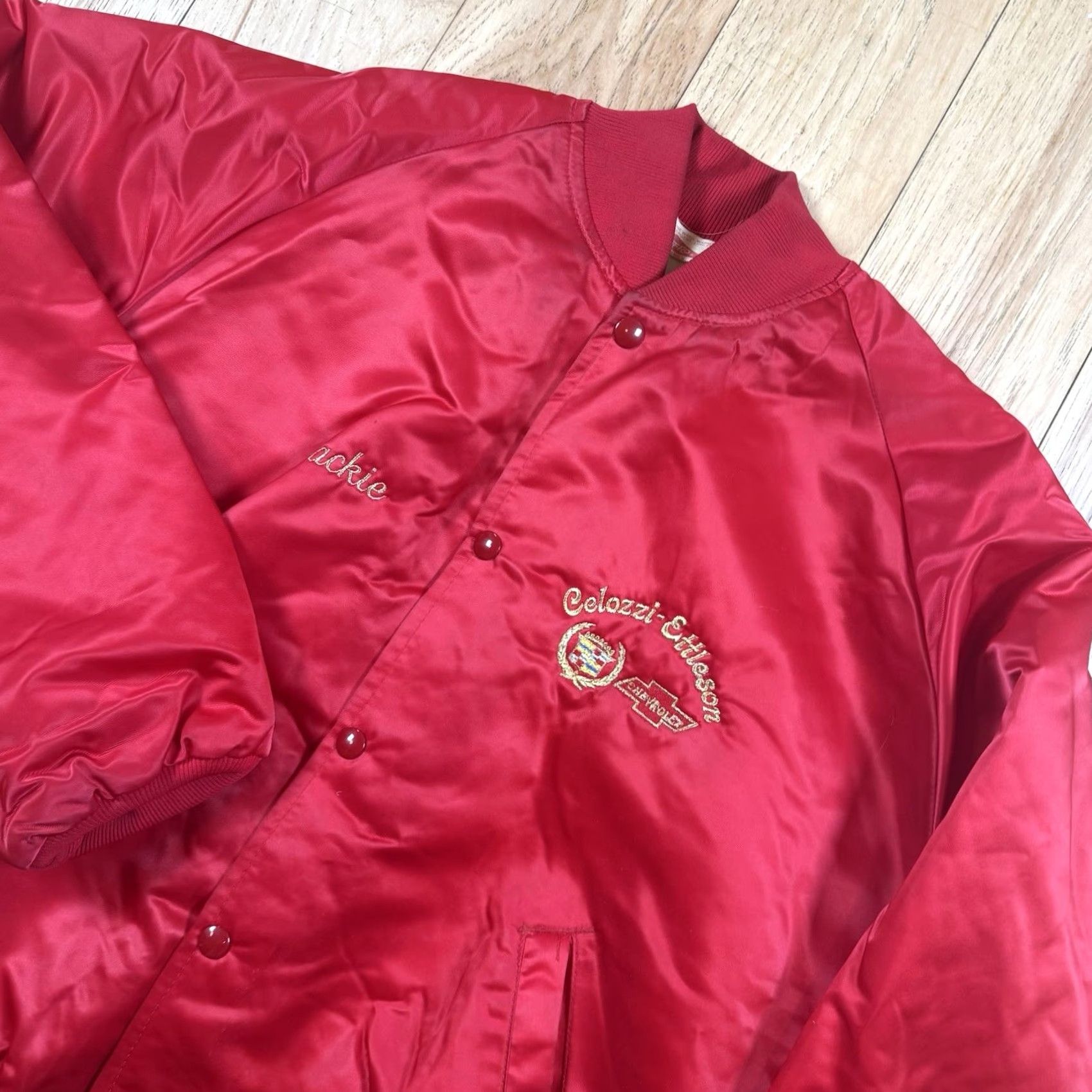 Vintage VINTAGE VTG Art Cadillac Chevy Satin Bomber Jacket Mens Medium Red Button Jacket Mens Red Satin Bomber Art Cadillac Chevy Size US M / EU 48-50 / 2 - 2 Thumbnail