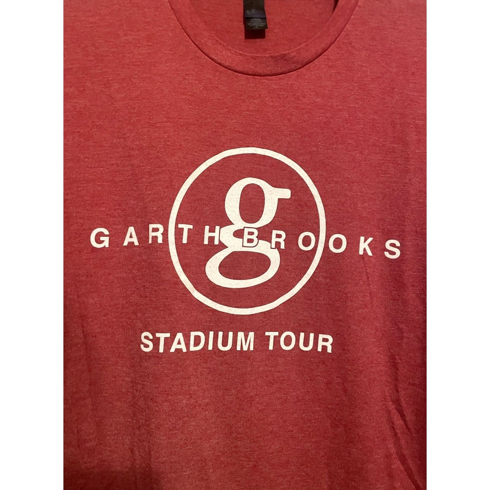 Brooks Garth Brooks Shirt Mens Size Large Red Stadium Tour Concert (C182) - Sizing Size US L / EU 52-54 / 3 - 2 Thumbnail