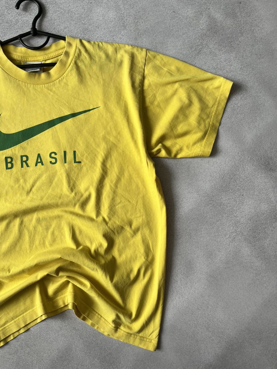 Nike Vintage 90`s Tee Nike Brazil Nike Big Logo Size US M / EU 48-50 / 2 - 3 Thumbnail