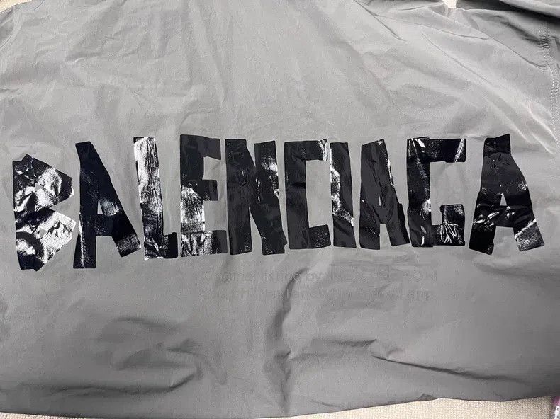 Balenciaga Balenciaga Logo Letter Printed Sun Protection Hooded Jacke Size US S / EU 44-46 / 1 - 3 Thumbnail