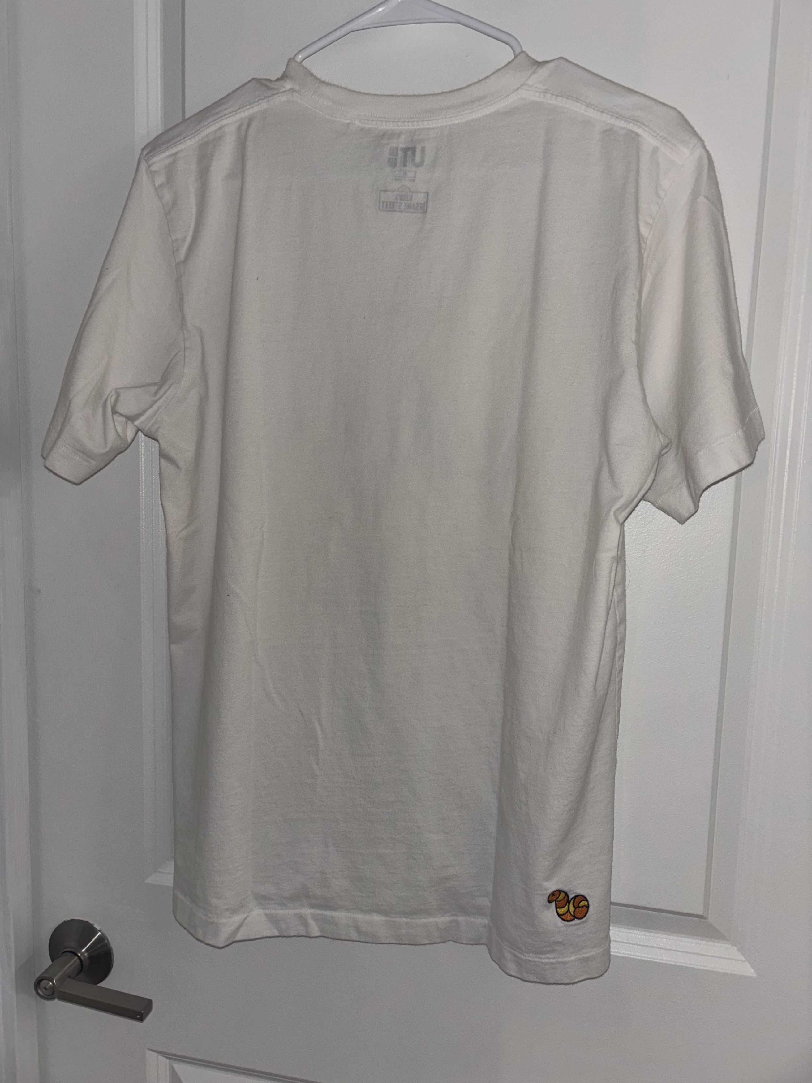 Kaws × Uniqlo KAWS x Uniqlo x Sesame Street T-shirt SS2019 Collaboration Size US M / EU 48-50 / 2 - 2 Thumbnail