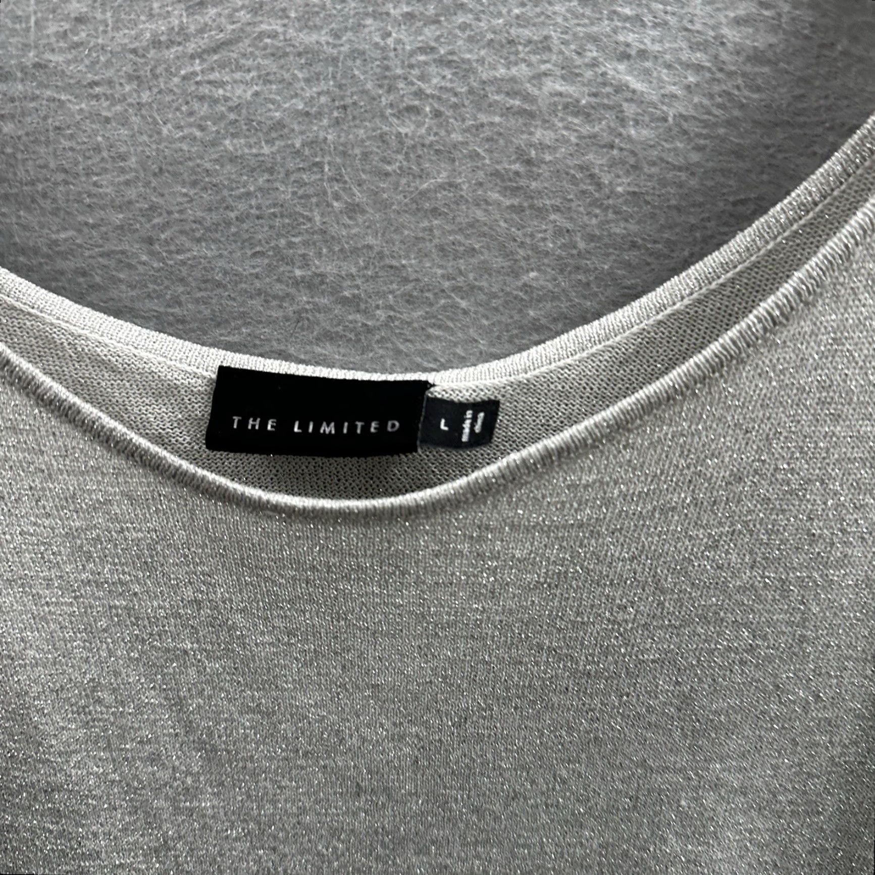 Vintage VINTAGE The Limited Silk Knit Tank Top Womens L Silver Cropped Y2K Silk Tank Womens Luxury Knit Sleeveless Scoop Neck Pullover Wide Strap Size L / US 10 / IT 46 - 7 Thumbnail