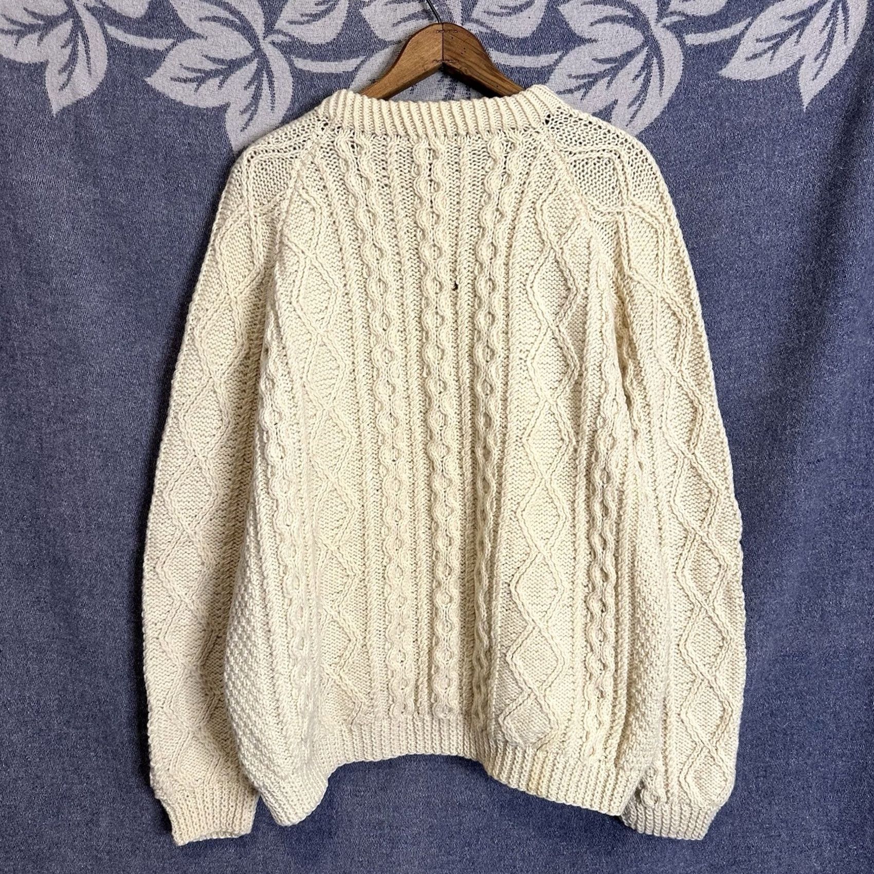 Vintage VINTAGE Irish Aran Fisherman Sweater Hand-Knitted Ivory LRG Size US L / EU 52-54 / 3 - 6 Thumbnail