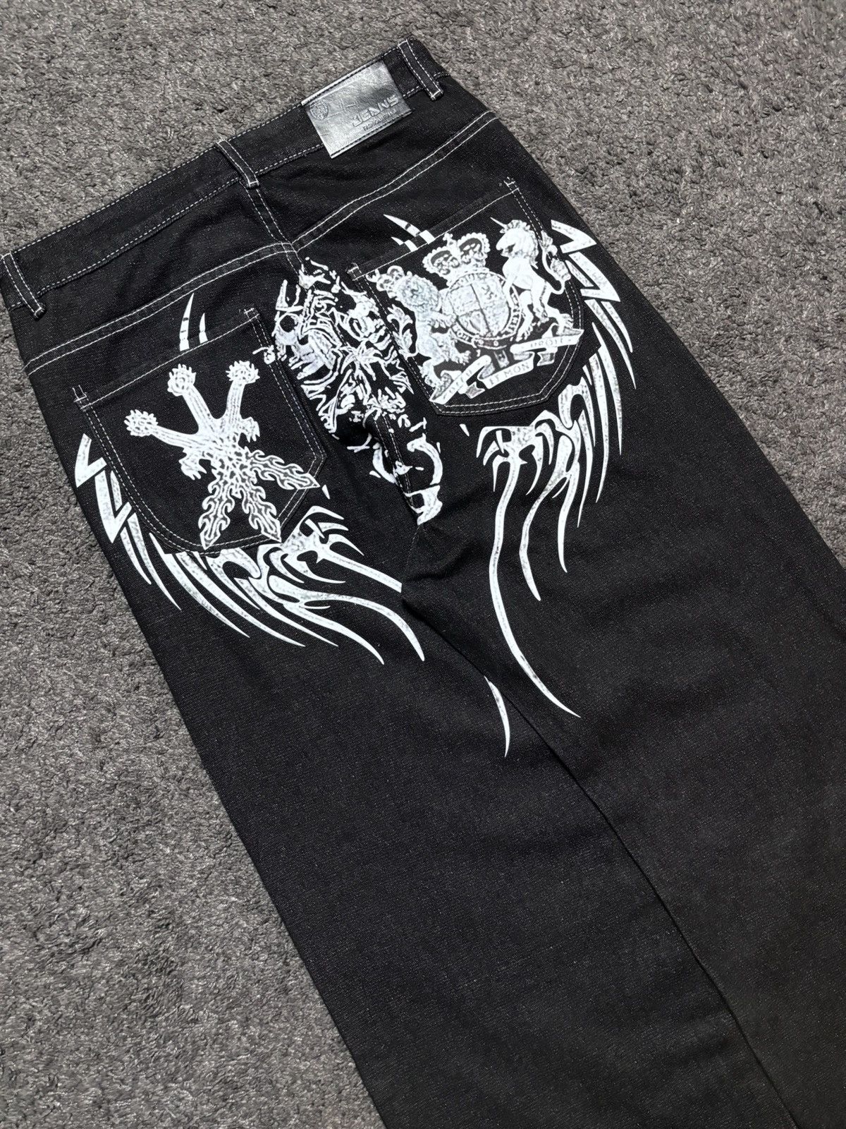 Jean × Vintage Vintage rare tribal medieval blazon sword black baggy jeans Size US 33 - 3 Thumbnail