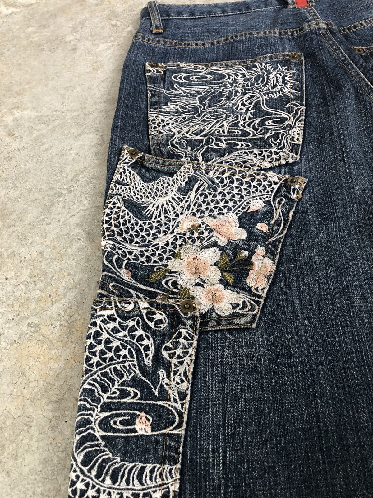 Karakuri Tamashii Karakuri Tamashii Embroidered Jeans Multipocket Size US 33 - 17 Thumbnail