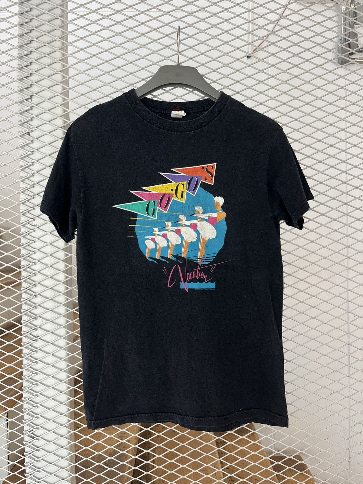 Vintage GO GO’S Vacation 2004’s RockBand Tshirt