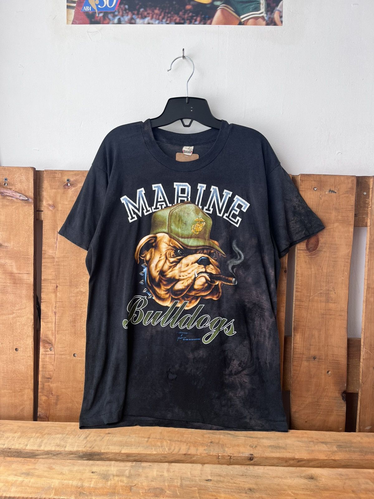 Vintage Vintage worn to perfection 1989 marine bulldogs t shirt Size US L / EU 52-54 / 3 - 1 Thumbnail