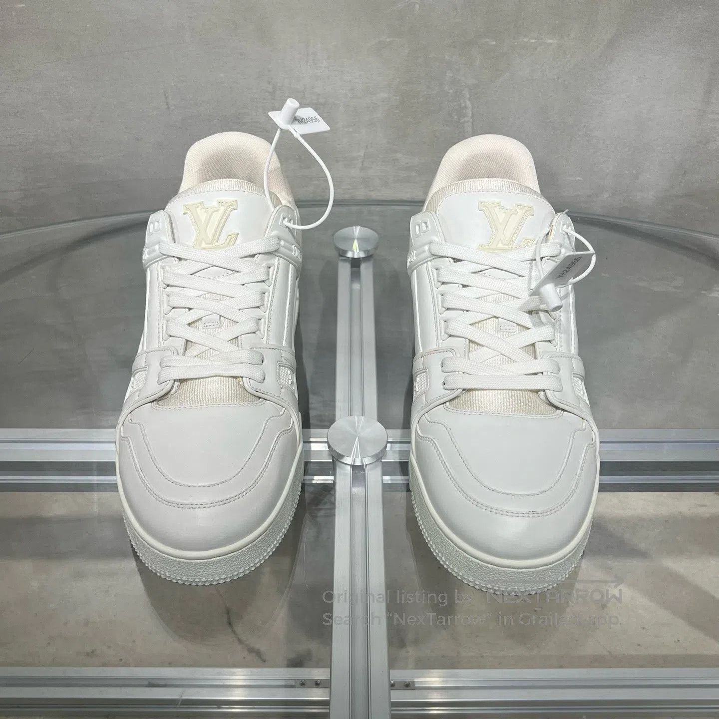 Louis Vuitton Louis Vuitton Trainer Pure White shoes Size US 10.5 / EU 43-44 - 2 Thumbnail