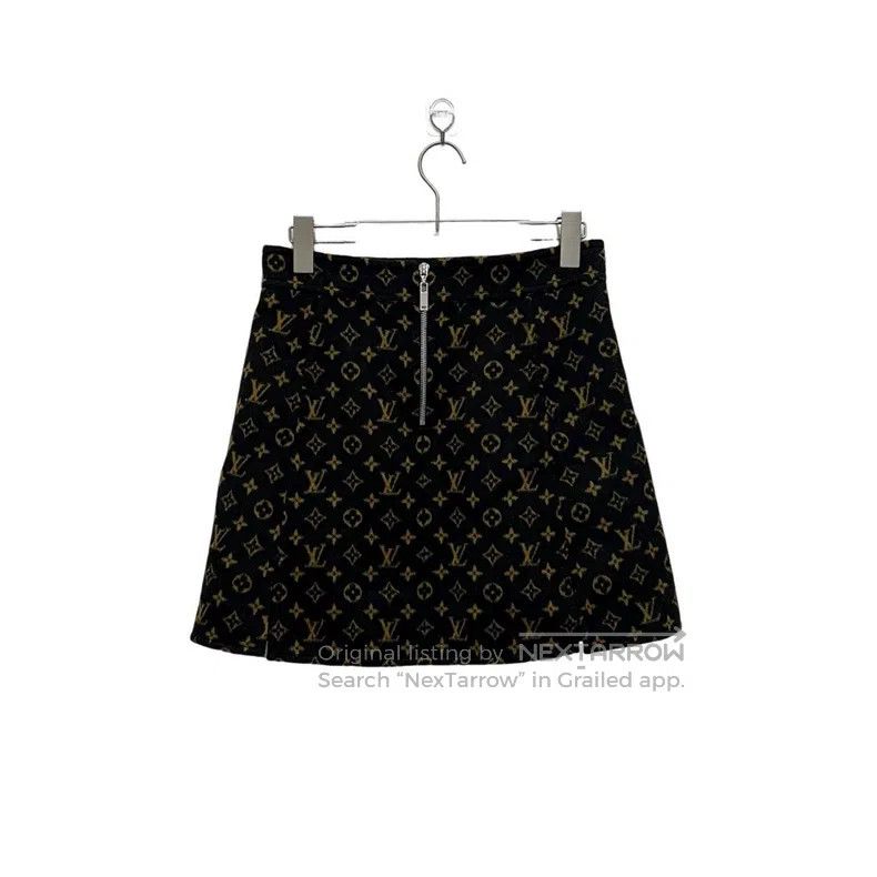 Louis Vuitton Louis Vuitton Hot style presbyopic half skirt Size 35" - 1 Thumbnail