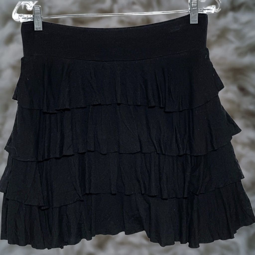 Vintage VINTAGE INC Black Ruffled Tiered Mini Skirt Small Petite Witchy Boho Fairy Whimsical Y2K Womens Size 28" / US 6 / IT 42 - 1 Thumbnail