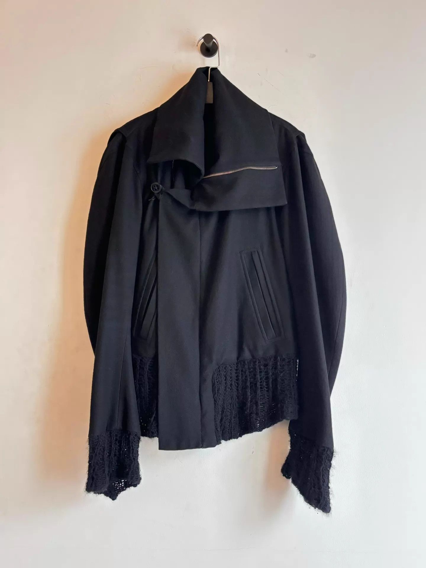 Ann Demeulemeester Ann Demeulemeester AW2005 Asymmetric Ninja Jacket XXS Size US XXS / EU 40 - 1 Thumbnail