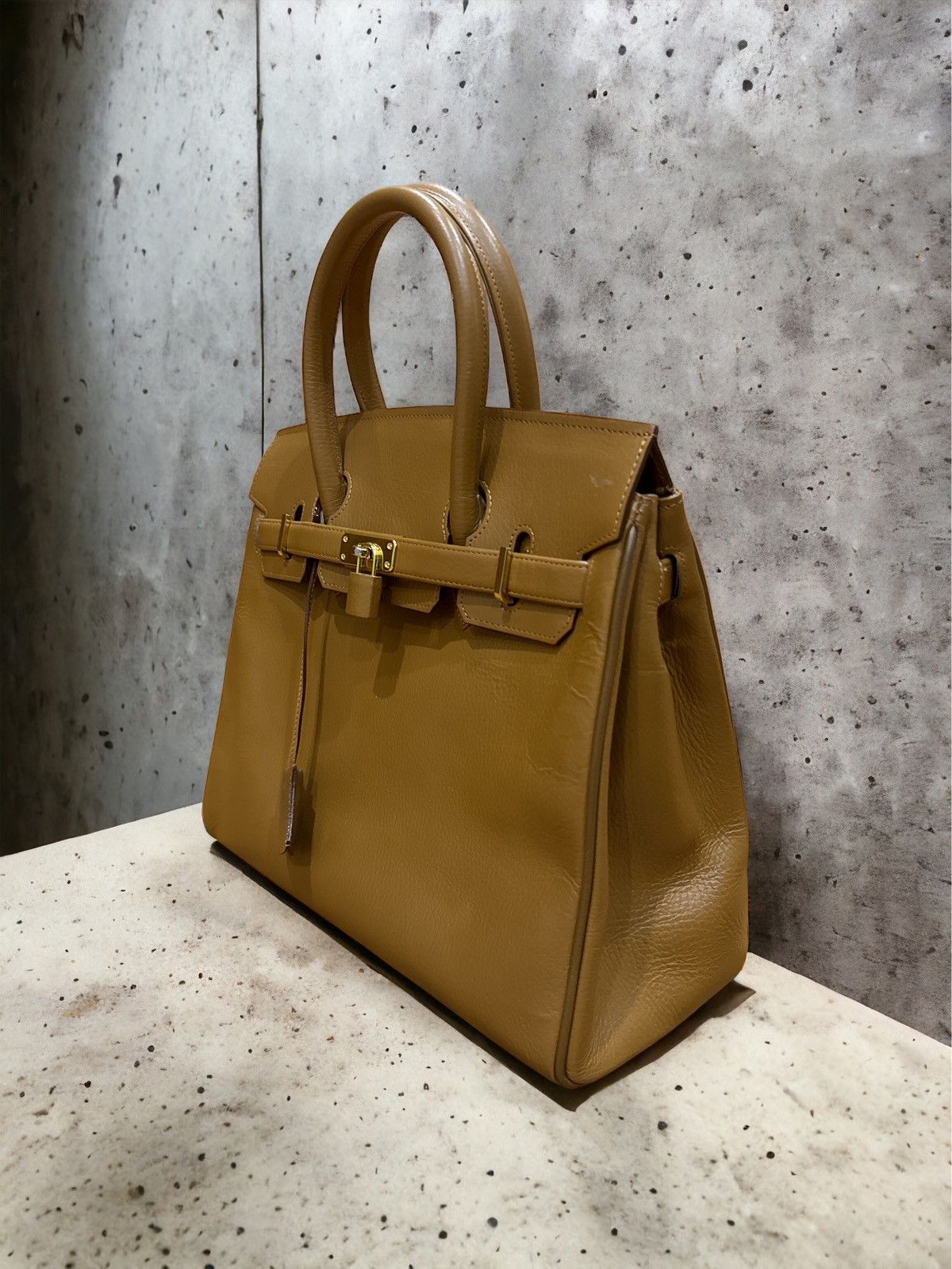 Handmade HANDMADE LEATHER BEIGE 'BIRKIN' BAG Size ONE SIZE - 2 Thumbnail