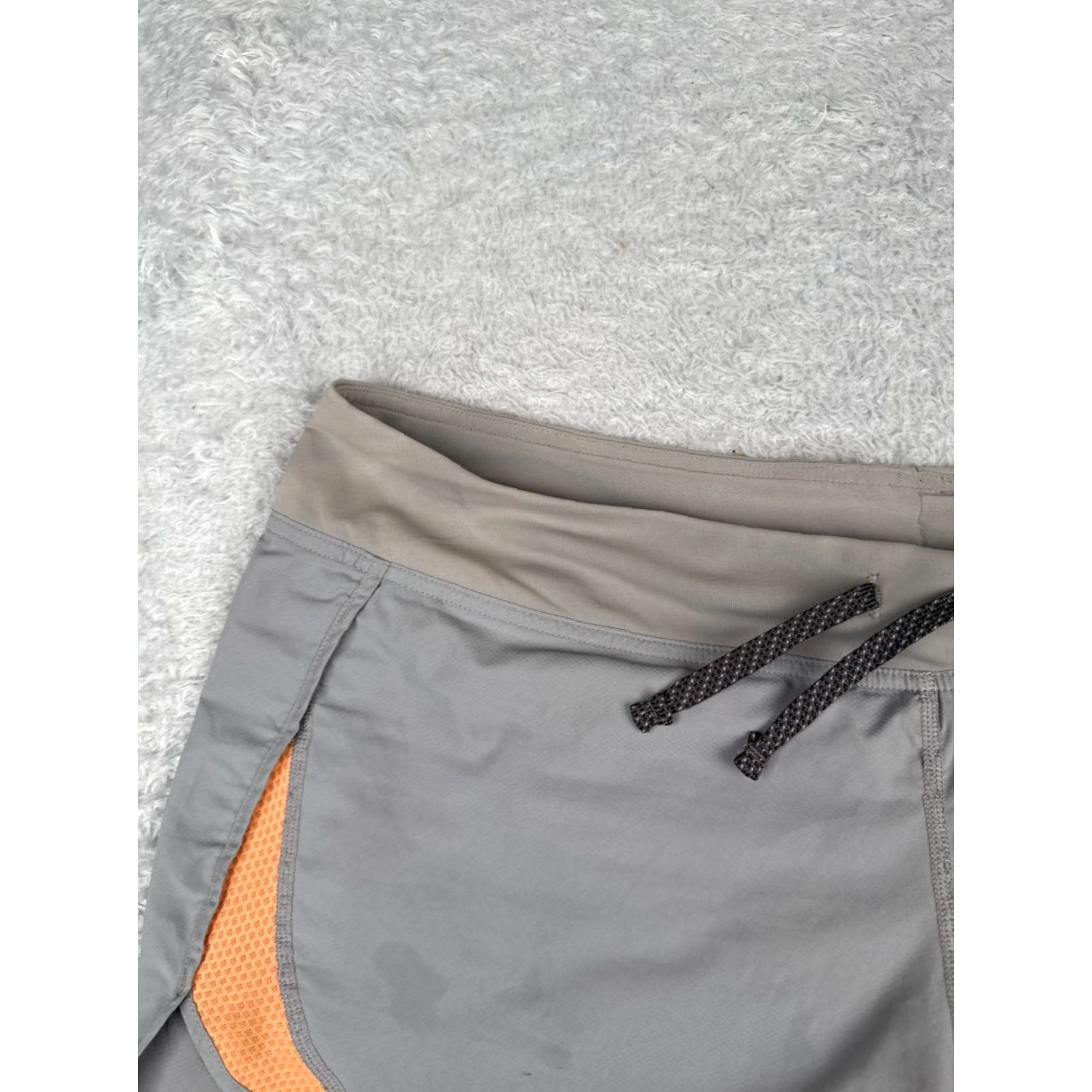 Patagonia Patagonia Shorts Women L Gray Orange 100% Polyester Run Strider Shorts 24652 Size 36" / US 14 / IT 50 - 4 Thumbnail