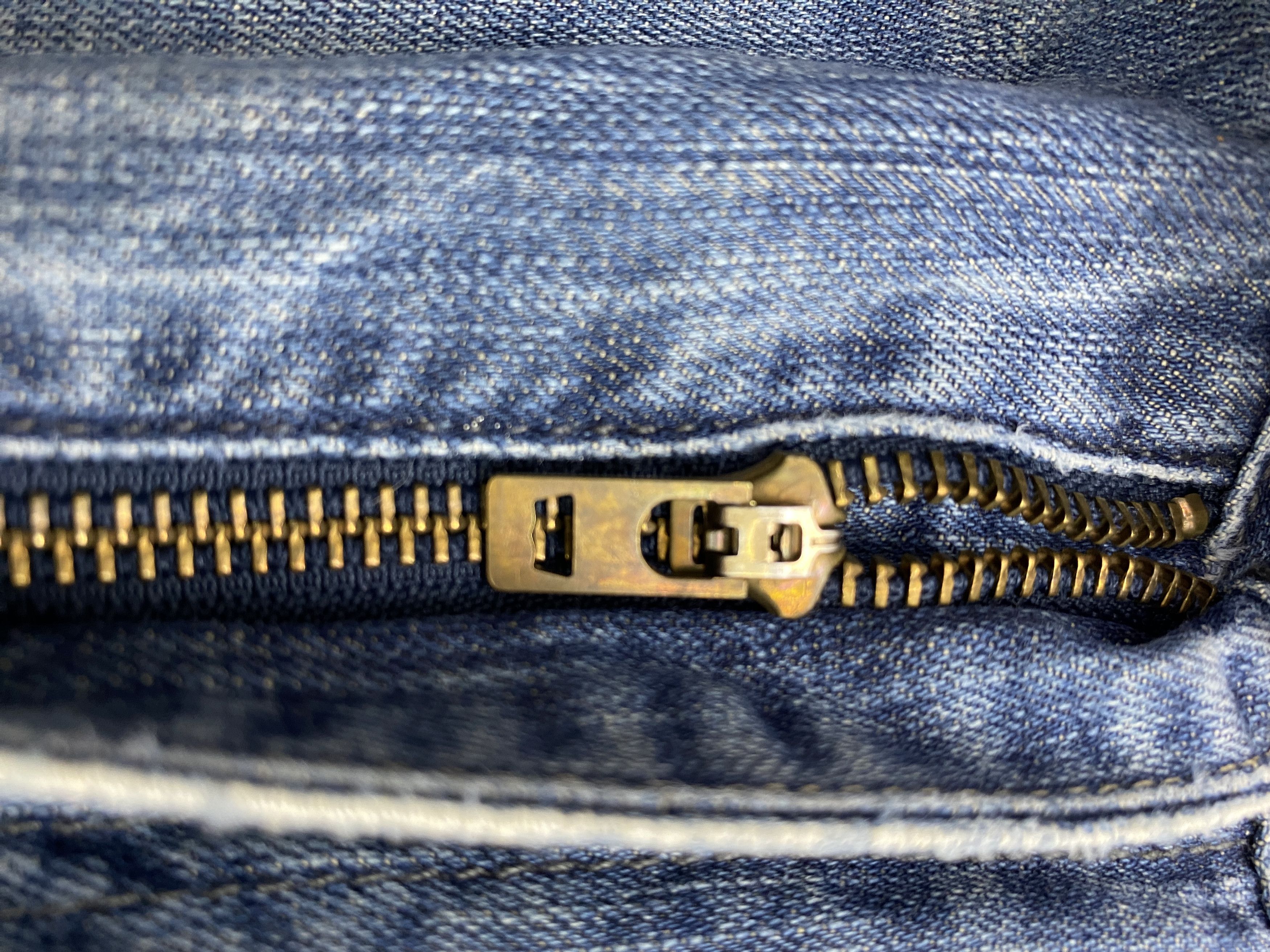 Levi's × Vintage Vintage Levi's 514 Faded Blue Jeans Size US 37 - 11 Thumbnail