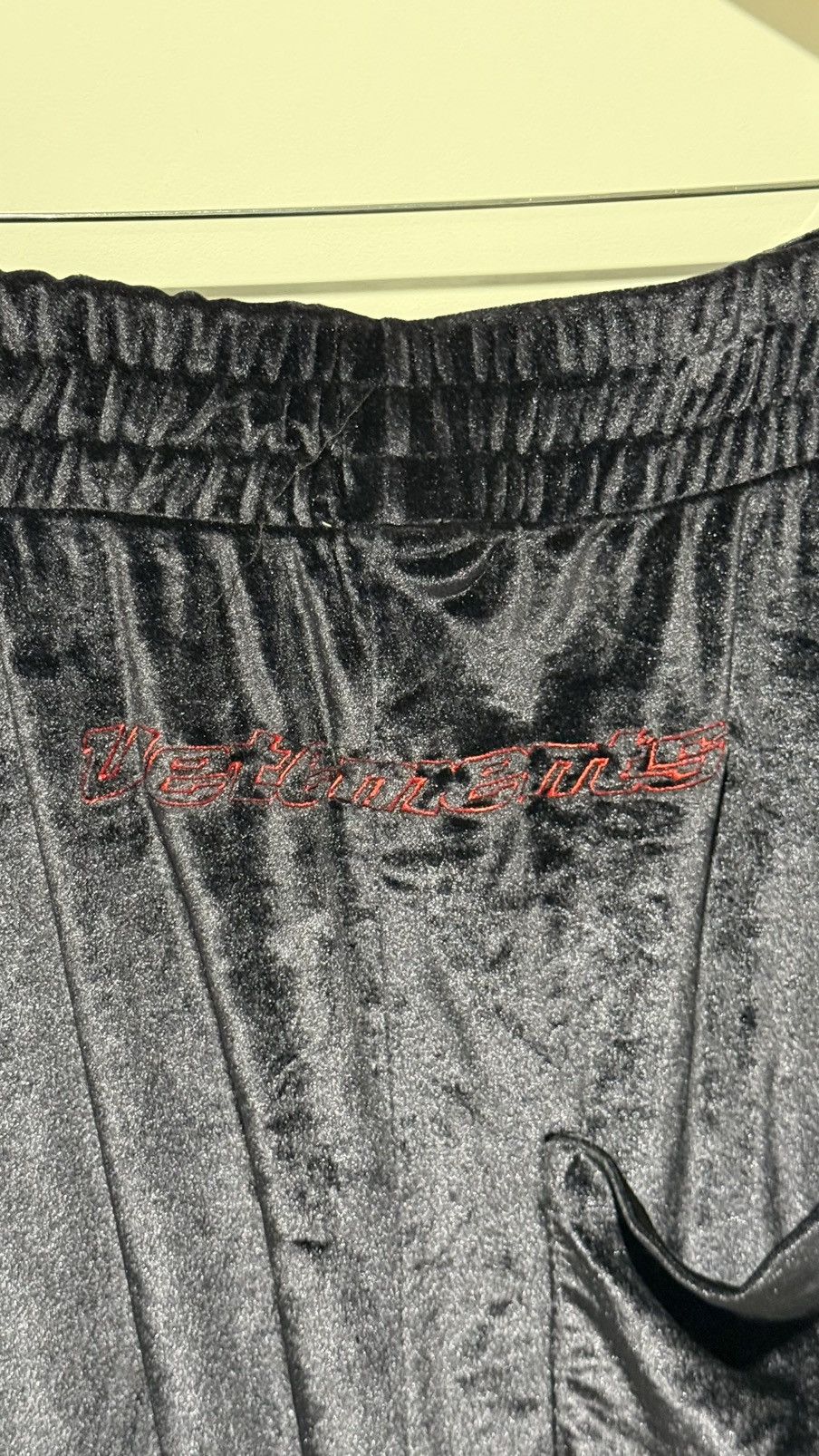 Vetements VETEMENTS 2017 VELVET WIDE LEG TRACKPANTS Size US 32 / EU 48 - 4 Thumbnail
