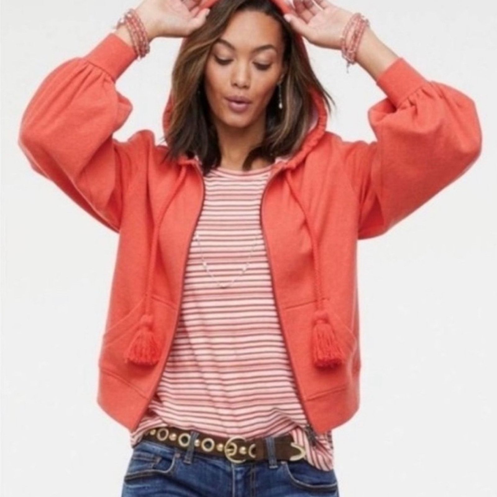 Anthropologie Anthropologie Cabi Pom Hoodie Tassel Sweatshirt Jacket Size L / US 10 / IT 46 - 1 Thumbnail