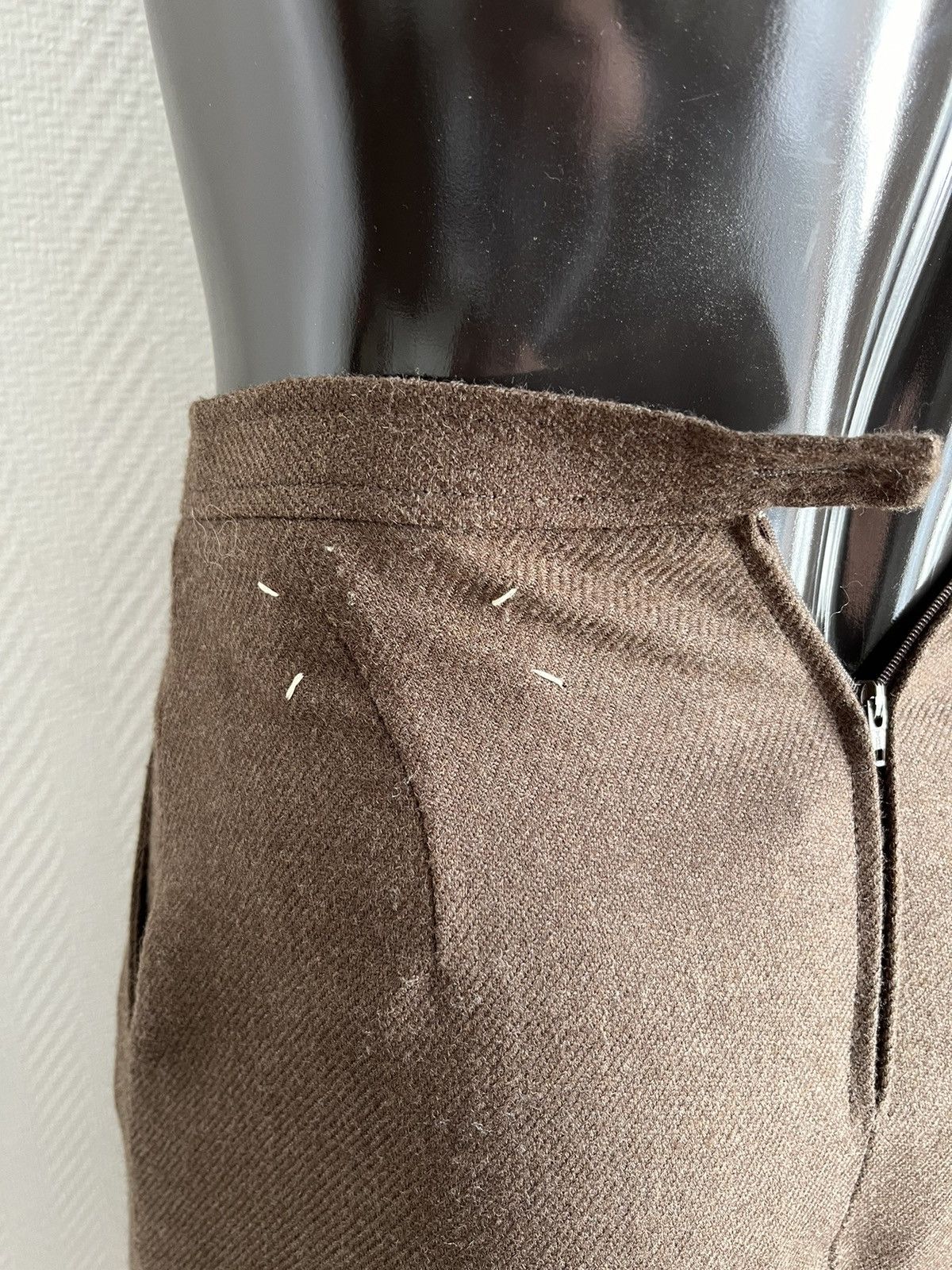 Maison Margiela AW2000 Pleated Wool Skirt Size 27" / US 4 / IT 40 - 11 Thumbnail