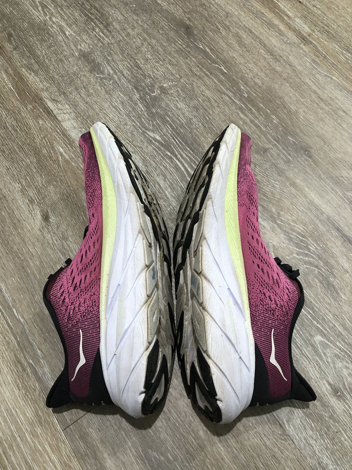 Hoka Hoka Clifton 8 1121375-BGIR Size US 10.5 / IT 40.5 - 8 Thumbnail