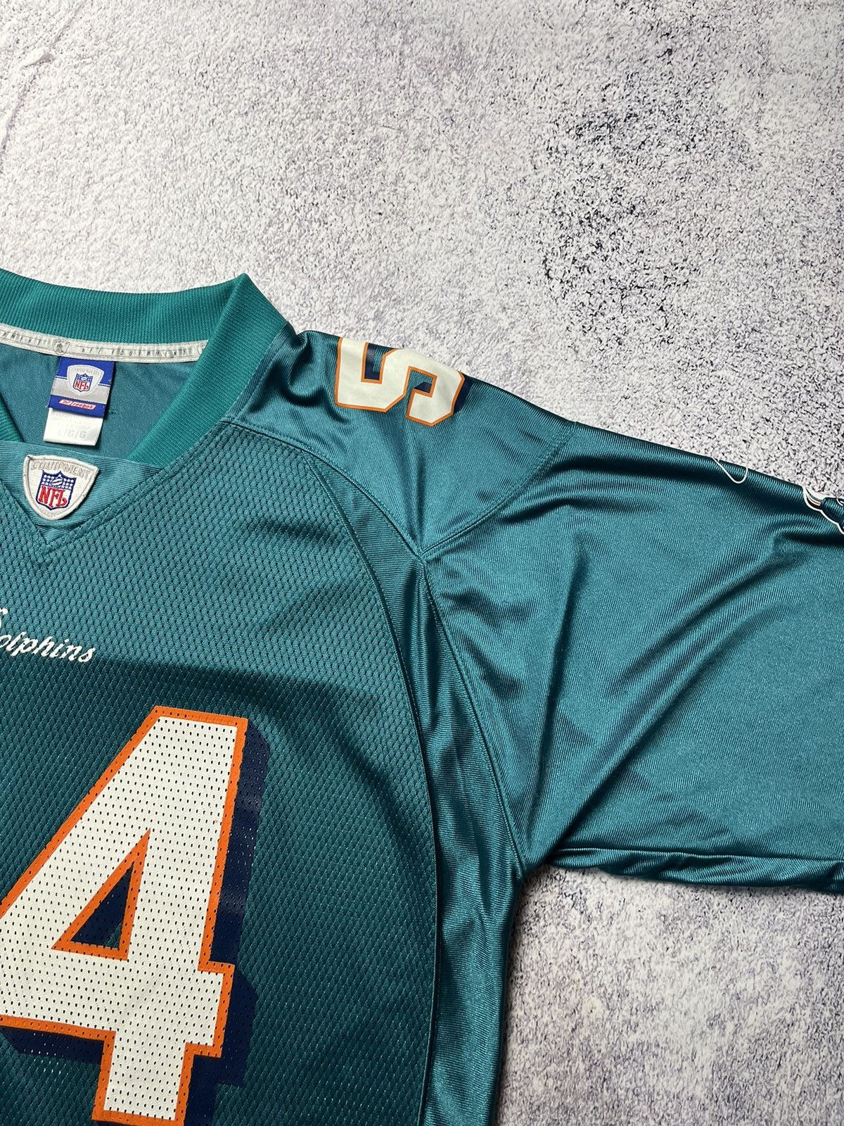 NFL Vintage REEBOK Miami Dolphins Thomas #54 Teal NFL Jersey Size US L / EU 52-54 / 3 - 6 Thumbnail