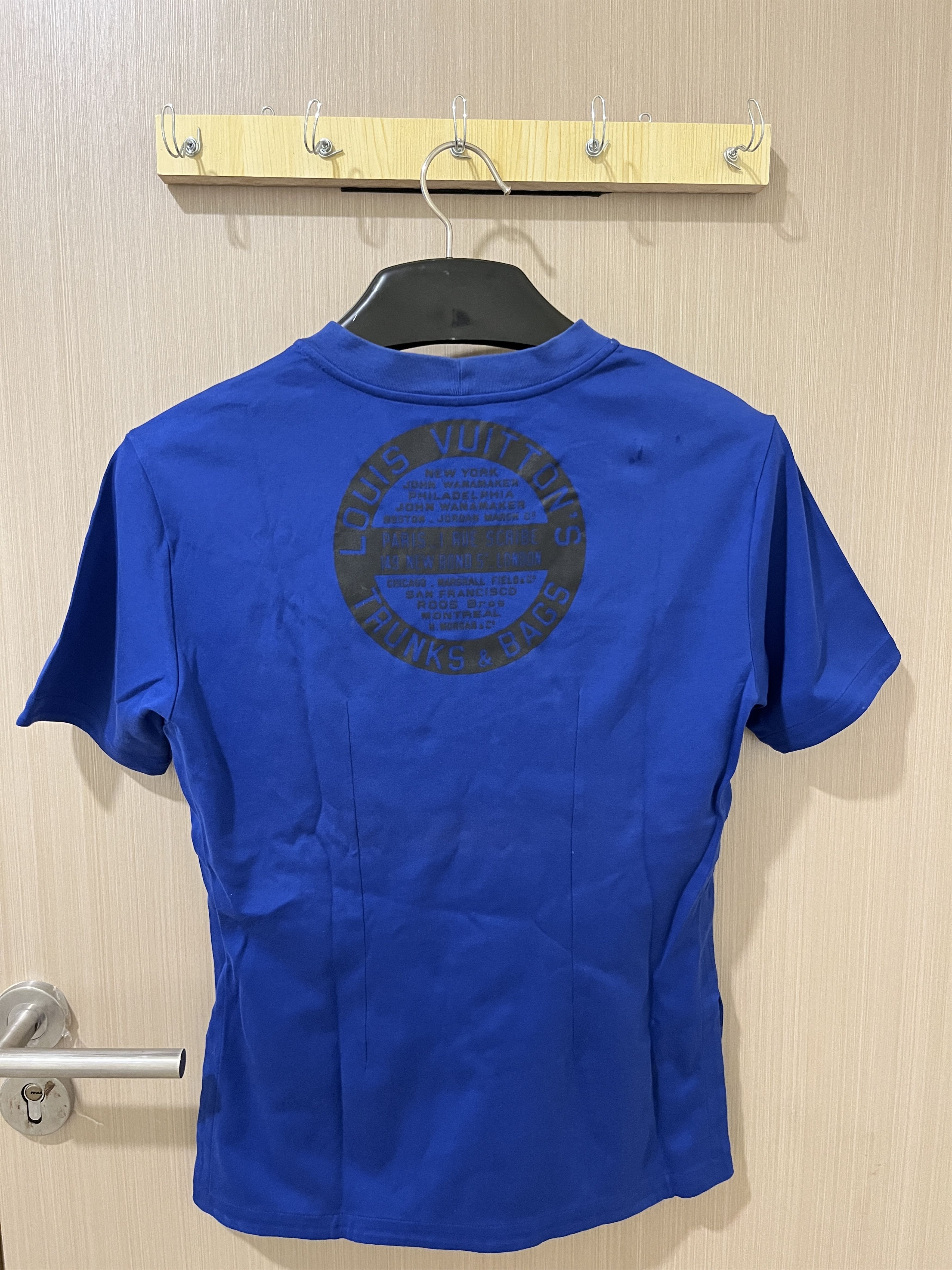 Louis Vuitton Louis Vuitton Tribal Print Blue Tshirt Size M / US 6-8 / IT 42-44 - 2 Thumbnail