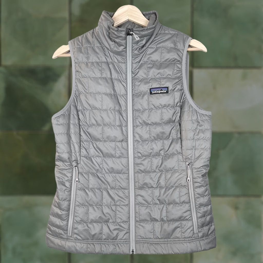 Patagonia Patagonia Nano Puff Vest Womens Small Gray Primaloft Insulated Lightweight Quilted Full Zip Pockets Logo Size S / US 4 / IT 40 - 1 Thumbnail