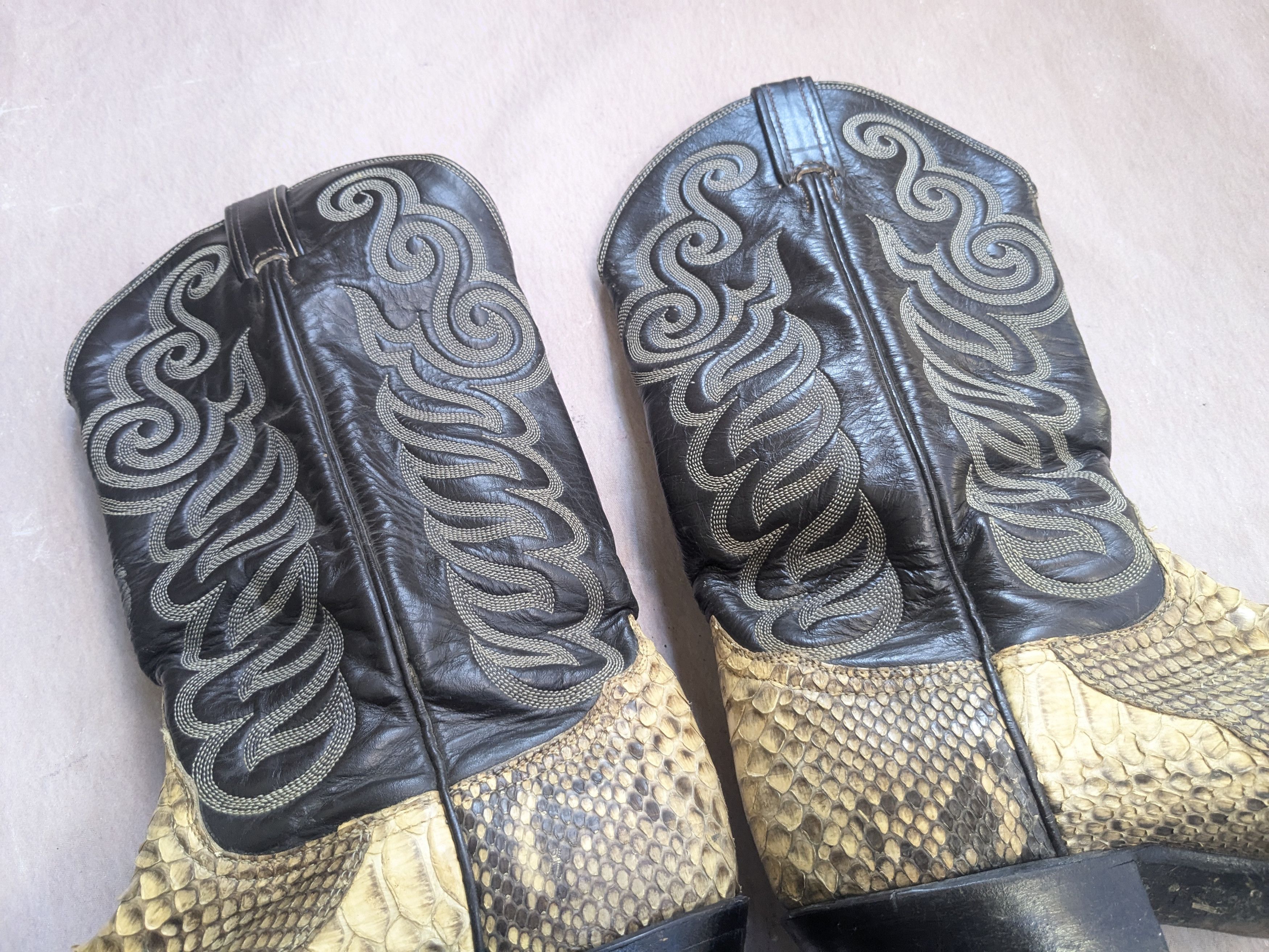 Tony Lama Tony Lama Cowboy Boots Snakeskin Python Tan Black Leather 9 Size US 9 / EU 42 - 7 Thumbnail