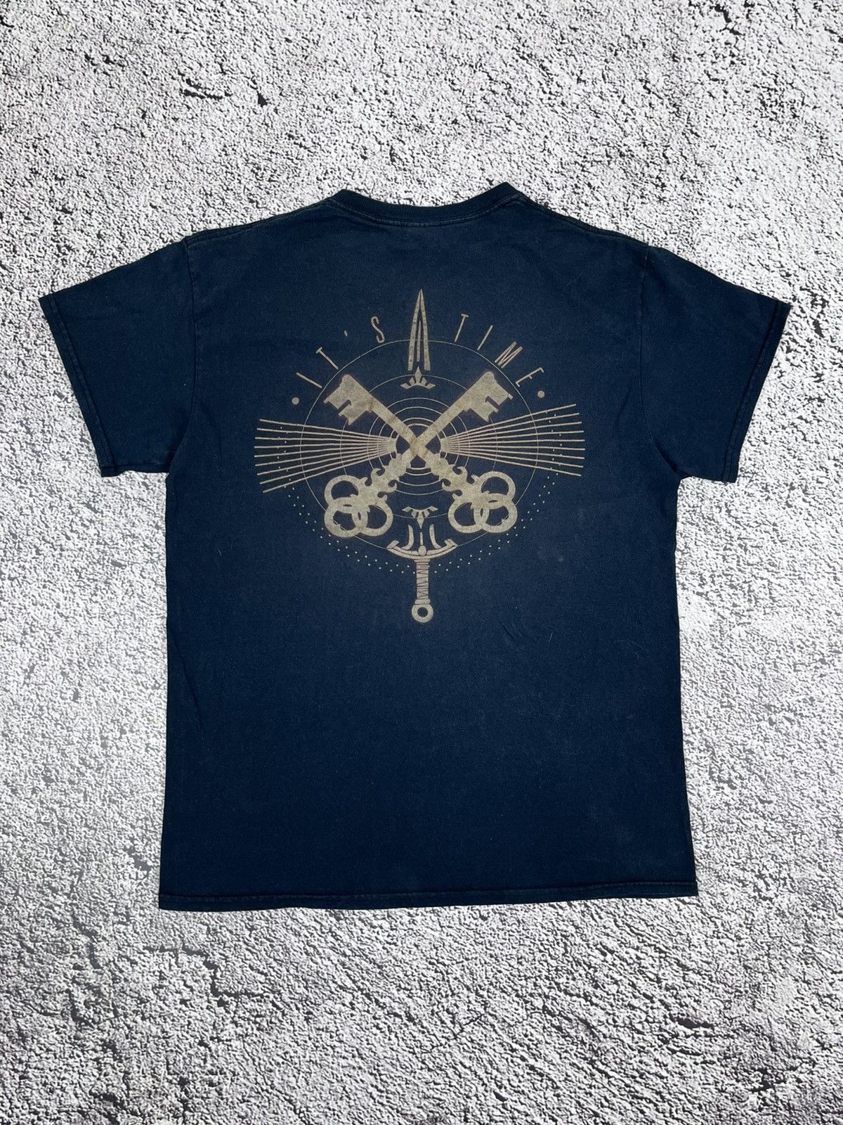 Band Tees Vintage Y2K Believe Its Time Band Tee Logo Faded Size M Size US M / EU 48-50 / 2 - 1 Thumbnail