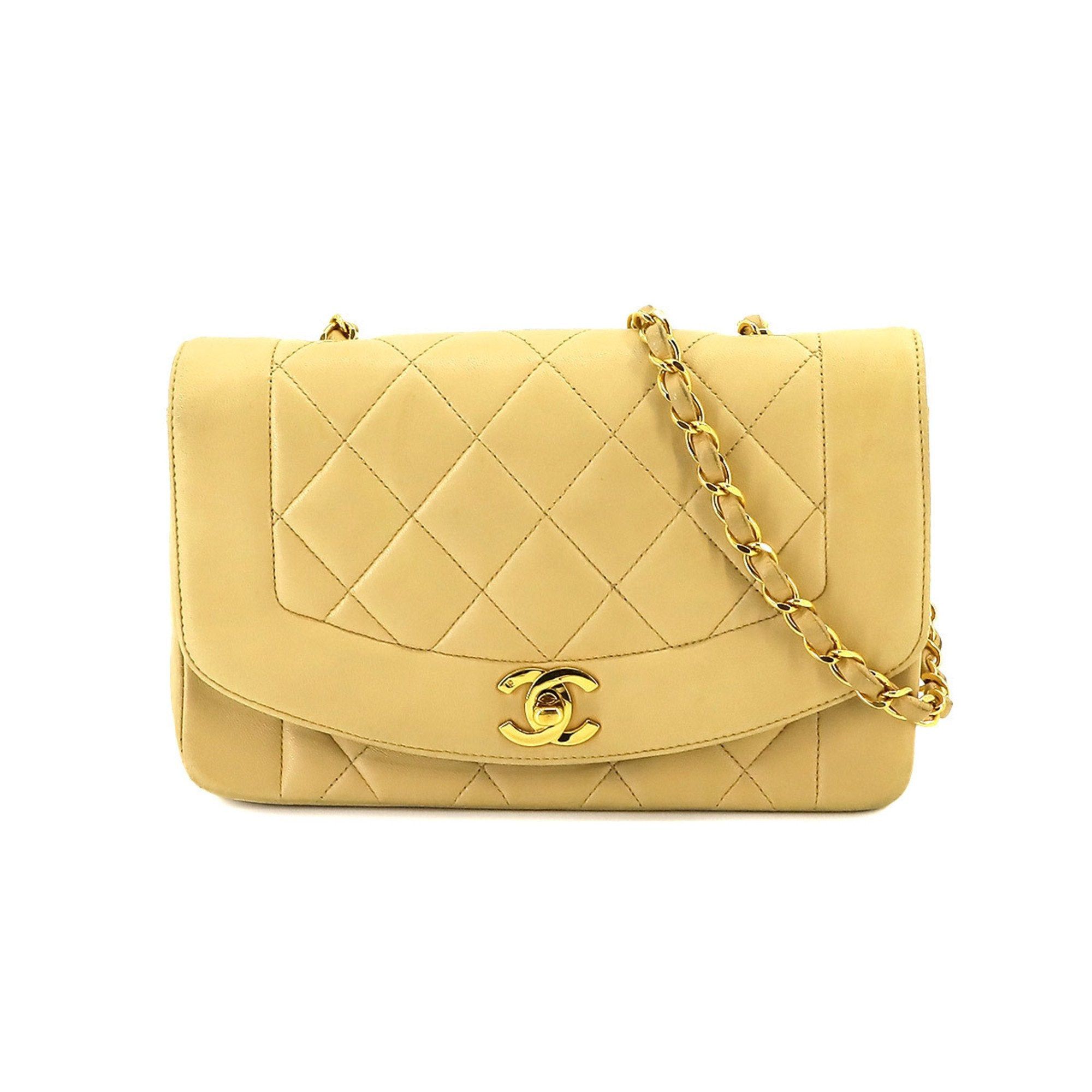 image of Chanel Diana 22 Matelasse Chain Shoulder Bag Leather Beige A01164 in White, Women's