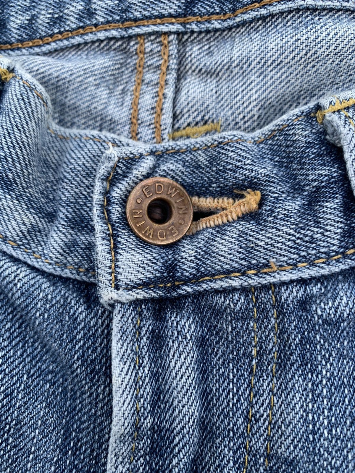 Edwin VINTAGE EDWIN 505ZX SELVEDGE FADED JAPANESE DISTRESSED DENIM Size US 30 / EU 46 - 13 Thumbnail