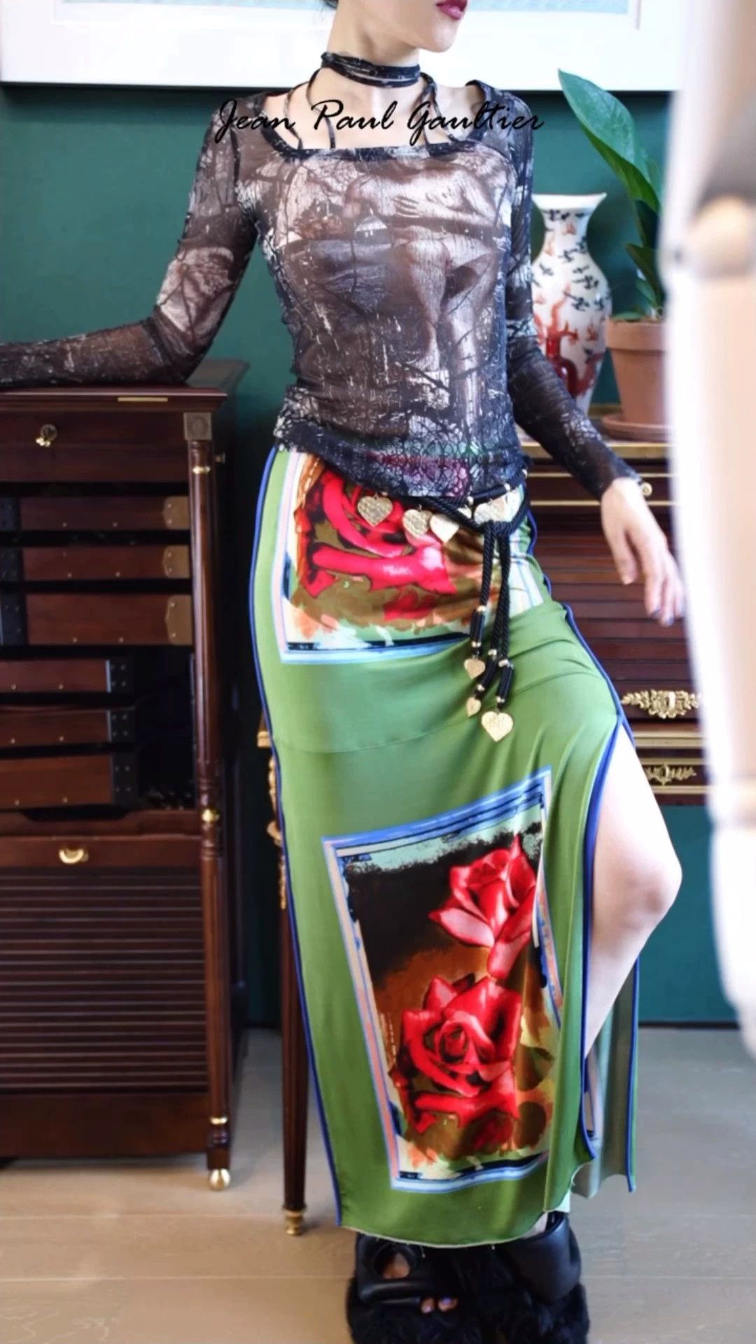 Jean Paul Gaultier JPG 90s Rare Rose Print Stretch Side Slit Skirt S Size 26" / US 2 / IT 38 - 1 Thumbnail