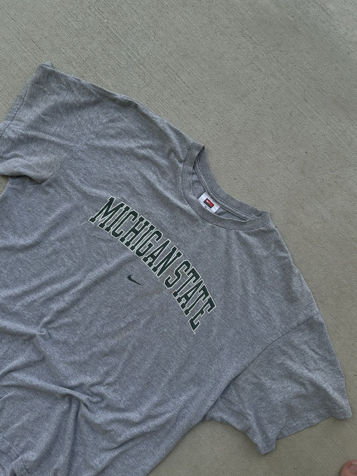 Nike Vintage Nike Michigan State T-Shirt Size US XL / EU 56 / 4 - 2 Thumbnail