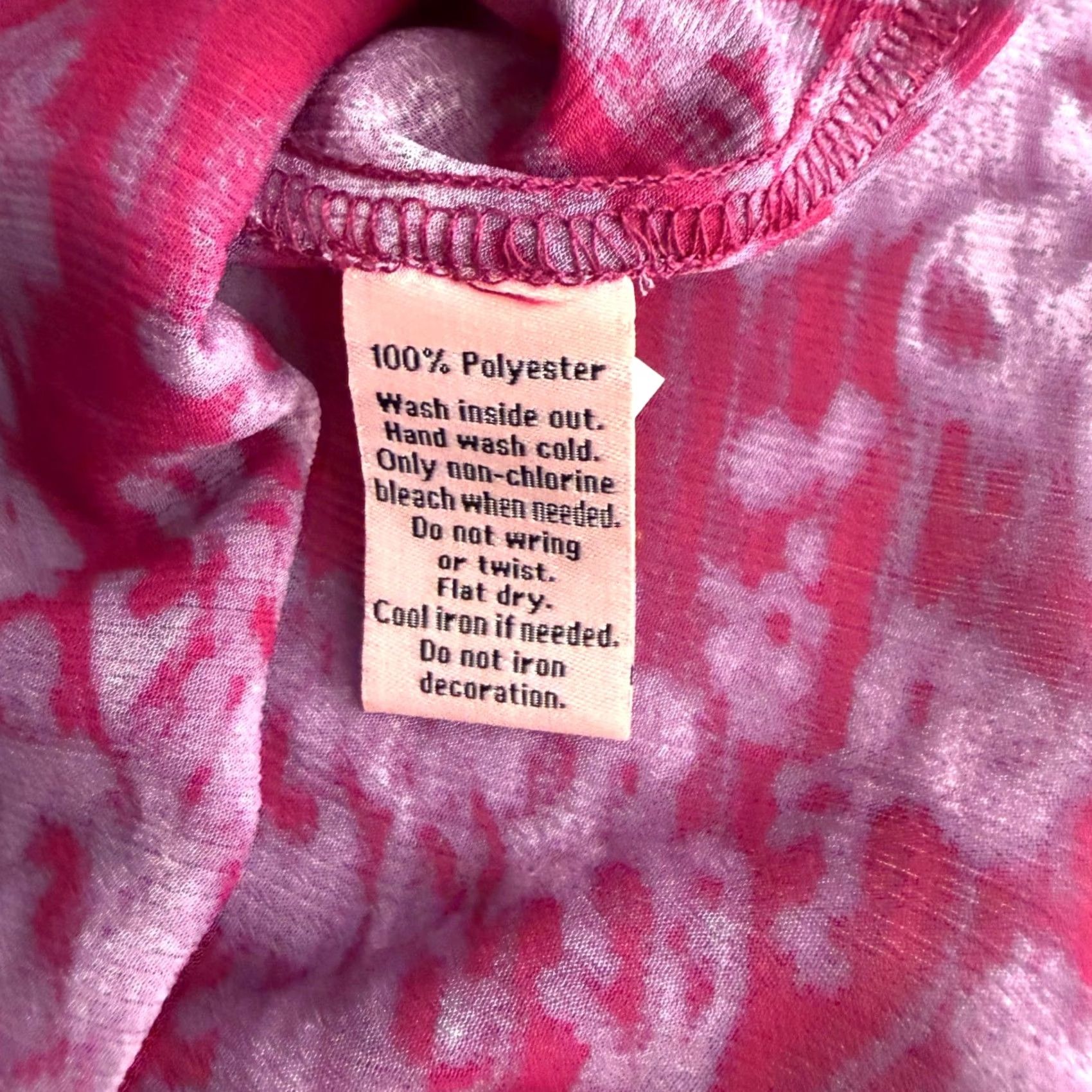 Juicy Couture Juicy Couture Blouse Sleeveless Round Neck Pink Abstract Floral Rhinestone Sheer M Womens High-Low Hem Summer Casual Party Cocktail (Adult) Womens Size M / US 6-8 / IT 42-44 - 7 Thumbnail