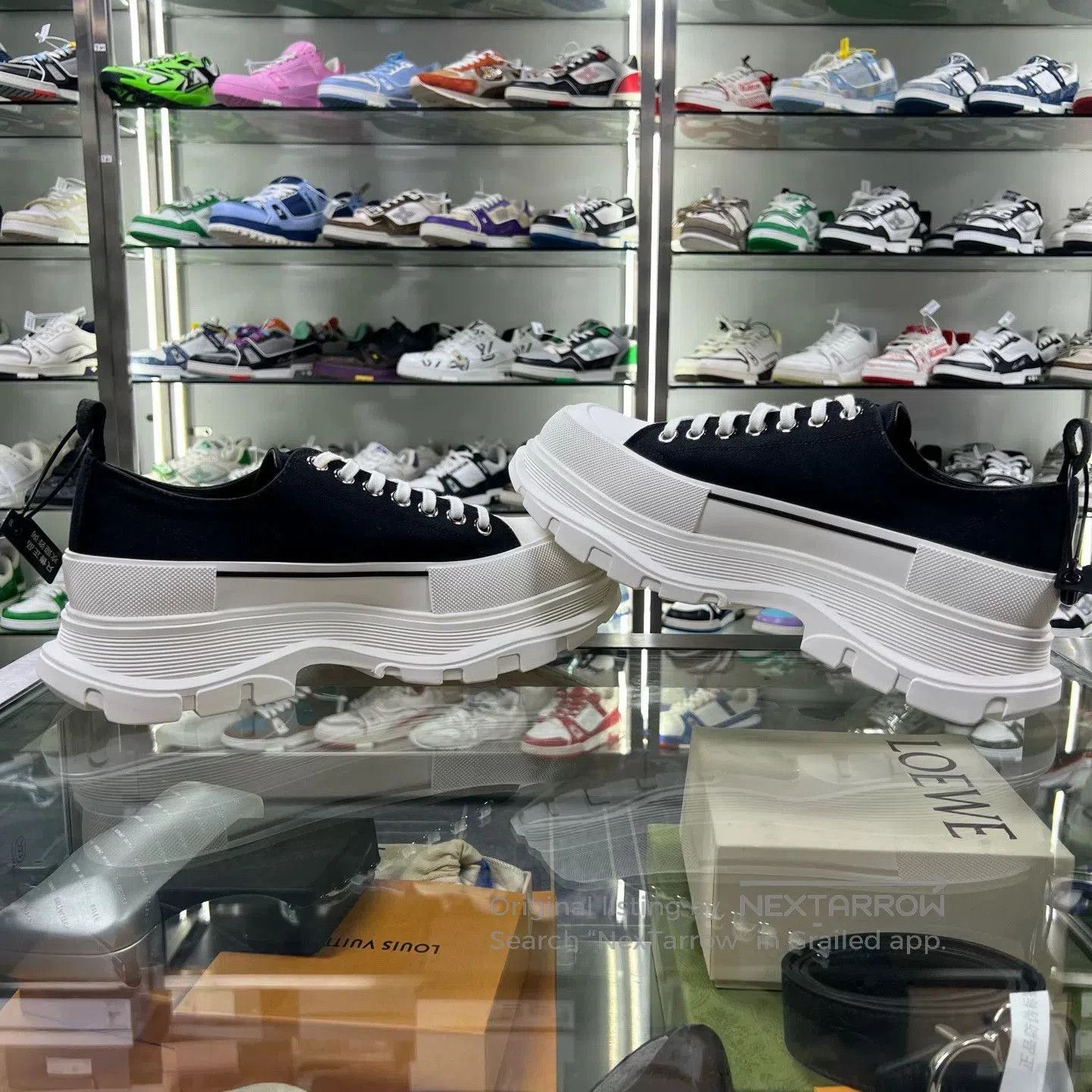 Alexander McQueen alexander mcqueen black low. Size US 10 / EU 43 - 4 Thumbnail