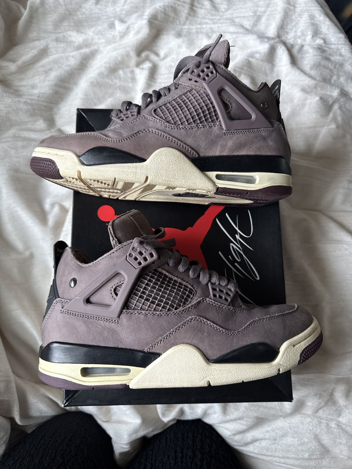 Nike Jordan 4 Retro SP A Ma Maniere x Violet Ore Size US 7.5 / EU 40-41 - 1 Thumbnail