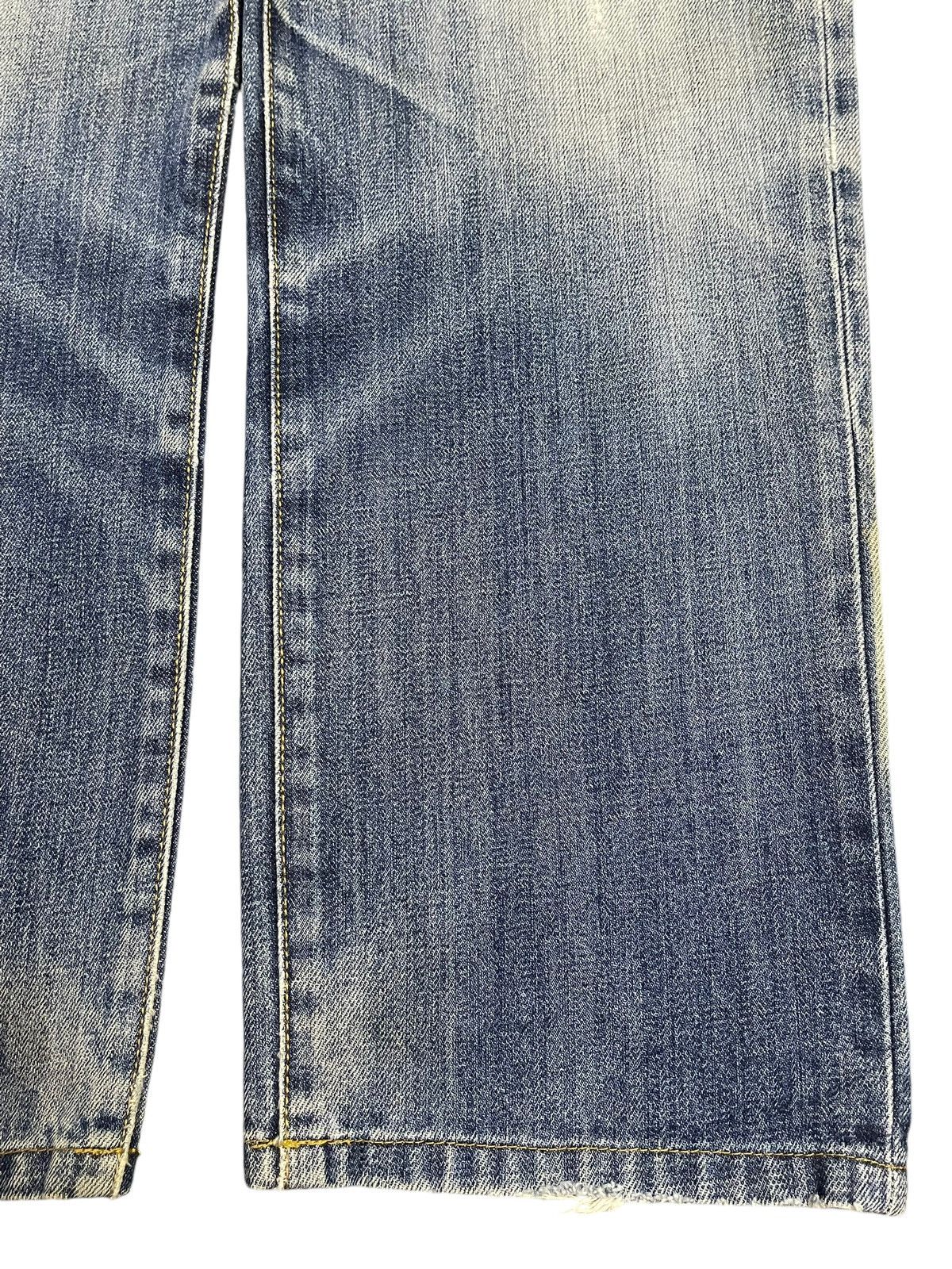 Uniqlo Vintage Japanese Uniqlo Blue Faded Wash Style Baggy Jeans Size US 30 / EU 46 - 8 Thumbnail