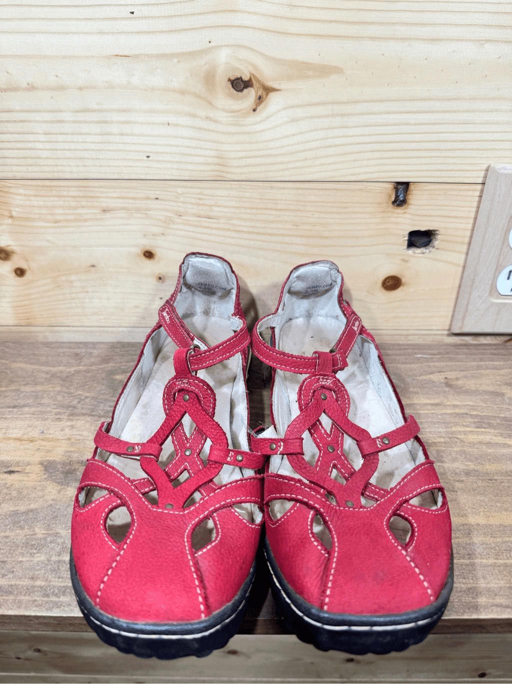 Designer Jambu Women's Size 9.5 Spain Red Leather Mary Jane Sandals Size US 9.5 / IT 39.5 - 4 Thumbnail