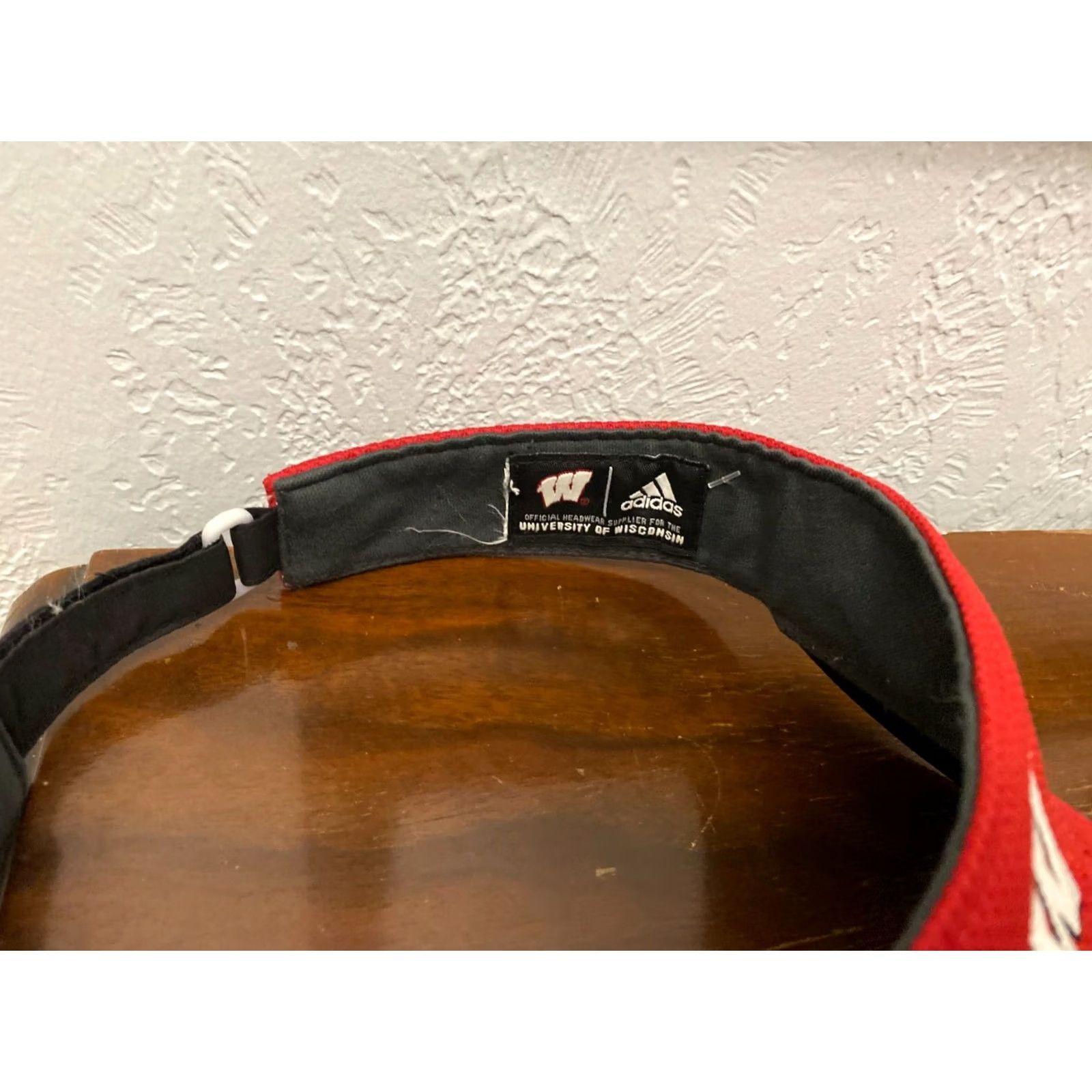 Adidas Adidas Visor Unisex Adults Red NCAA Wisconsin Badgers Adjustable Canvas Cotton Polyester Breathable Lightweight 2010s Sports Hat Size ONE SIZE - 2 Thumbnail