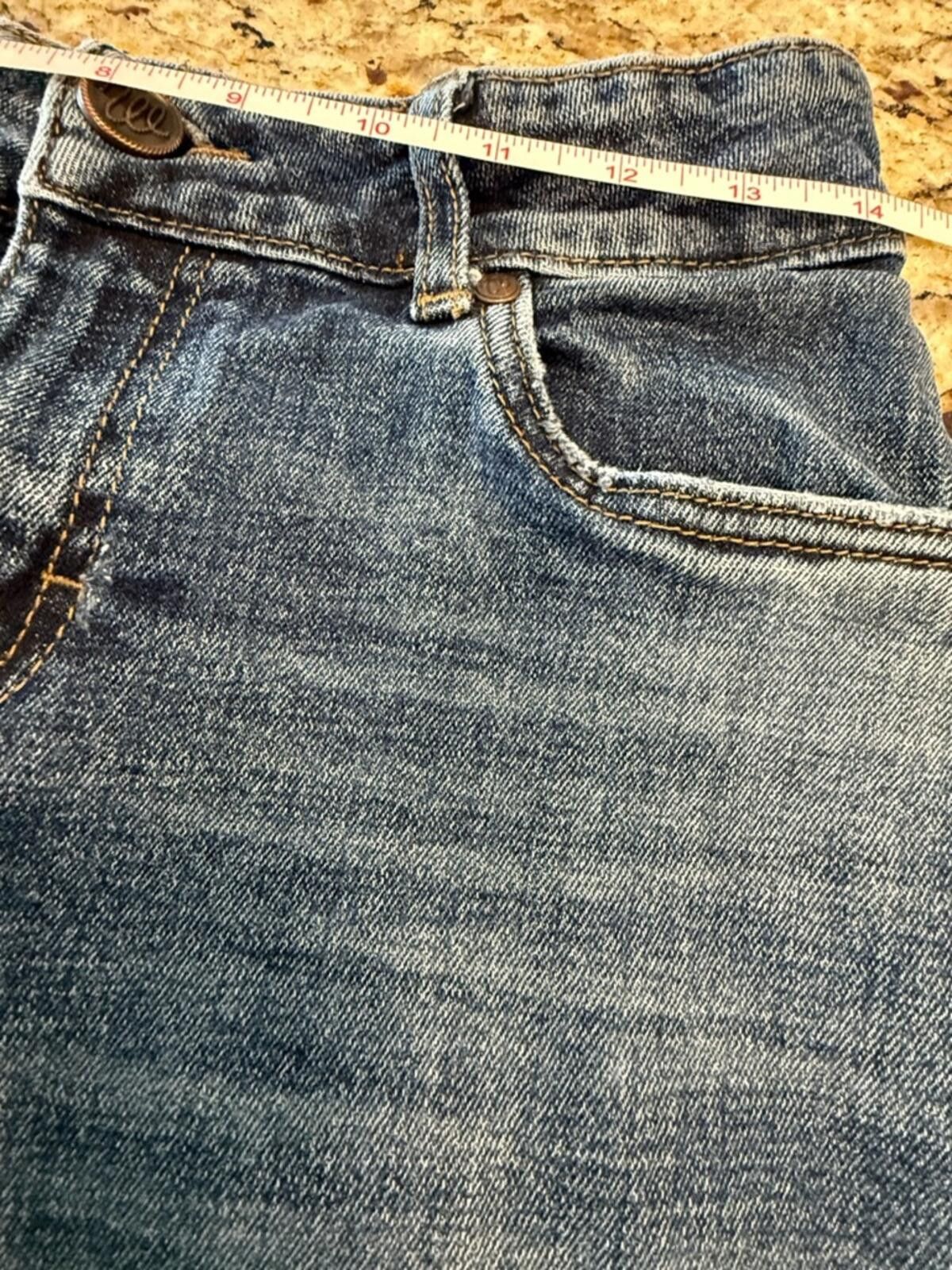 Wrangler Wrangler Cowgirl denim jeans straight leg distressed 3x32” Size 30" / US 8 / IT 44 - 10 Thumbnail