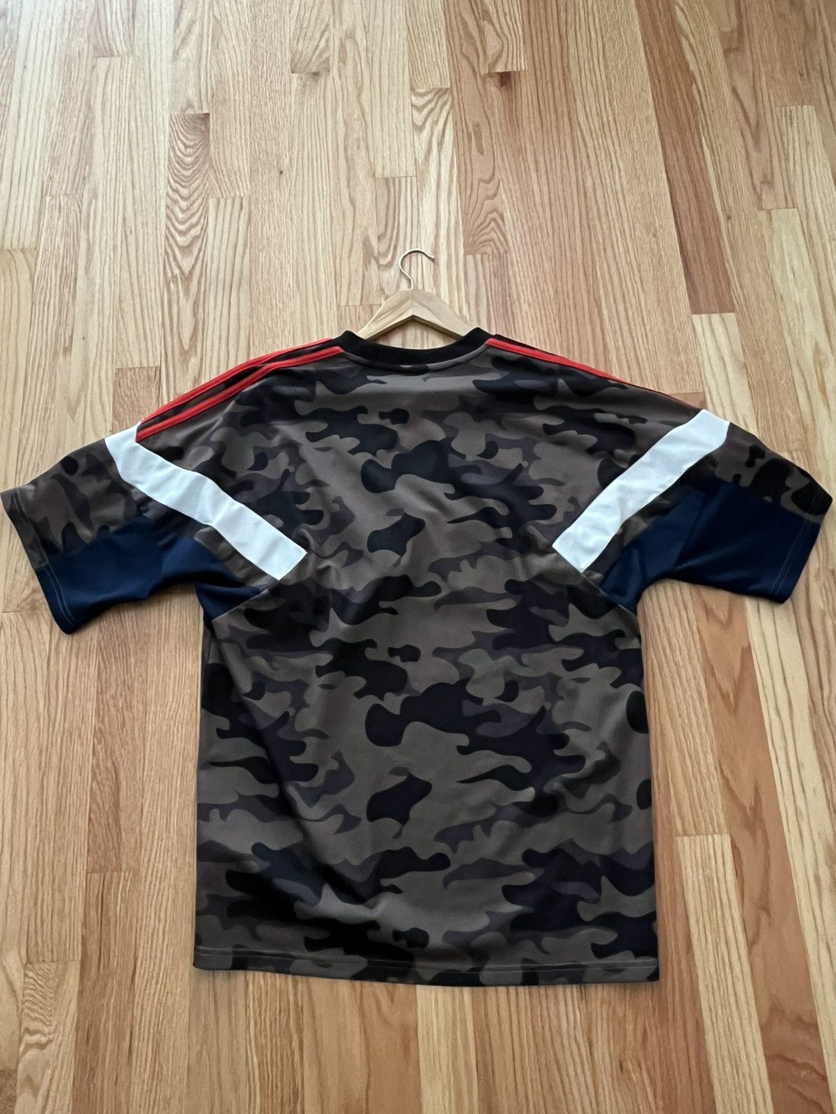 Adidas × Kith Kith x Adidas Camo Rays Soccer Jersey Size US L / EU 52-54 / 3 - 2 Thumbnail