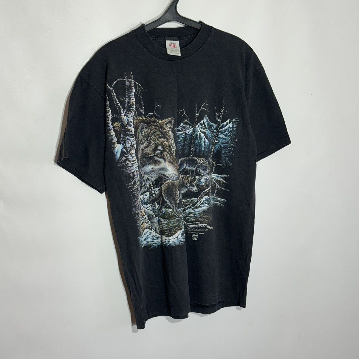 Band Tees Vintage Stand Out "Winter Wolves" Graphic Tee Size US XL / EU 56 / 4 - 1 Thumbnail