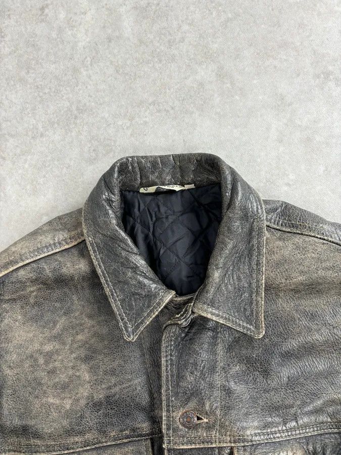 Levi's 1990s Levi’s Grey Eroded Leather Buttoned Trucker Jacket Size US M / EU 48-50 / 2 - 7 Thumbnail