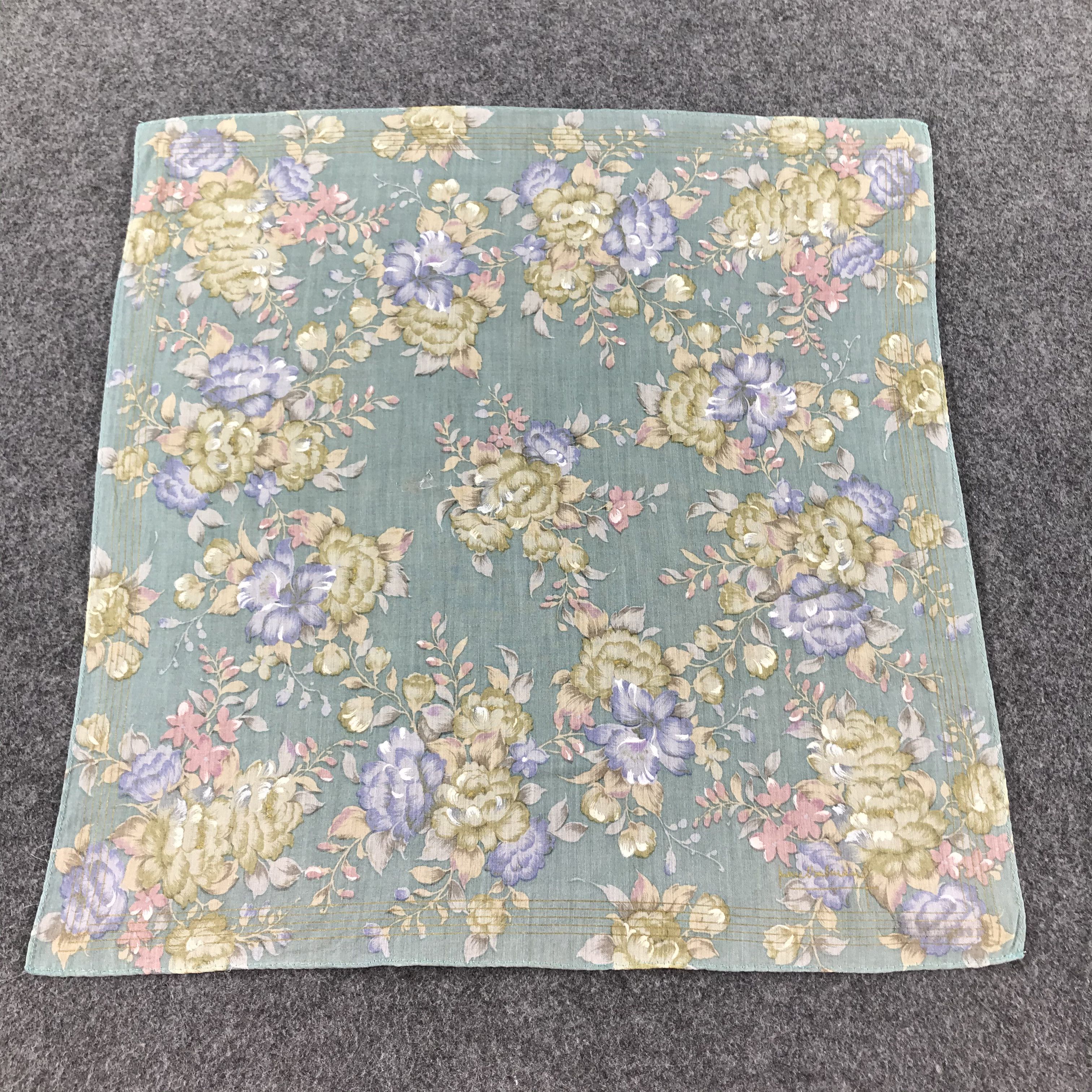 Pierre Balmain Pierre Balmain Floral Handkerchief Neckerchief Bandana H95 Size ONE SIZE - 1 Thumbnail