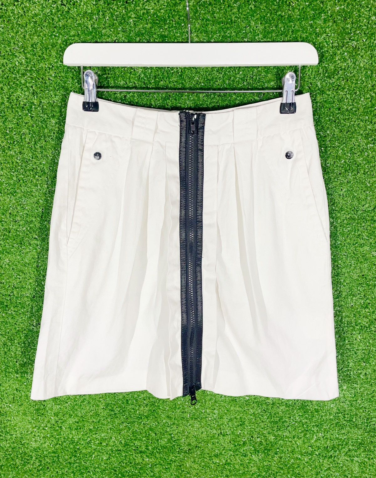 Gucci Gucci White Women Short Skirt Size 38/S-M Made In Italy Size 26" / US 2 / IT 38 - 1 Thumbnail