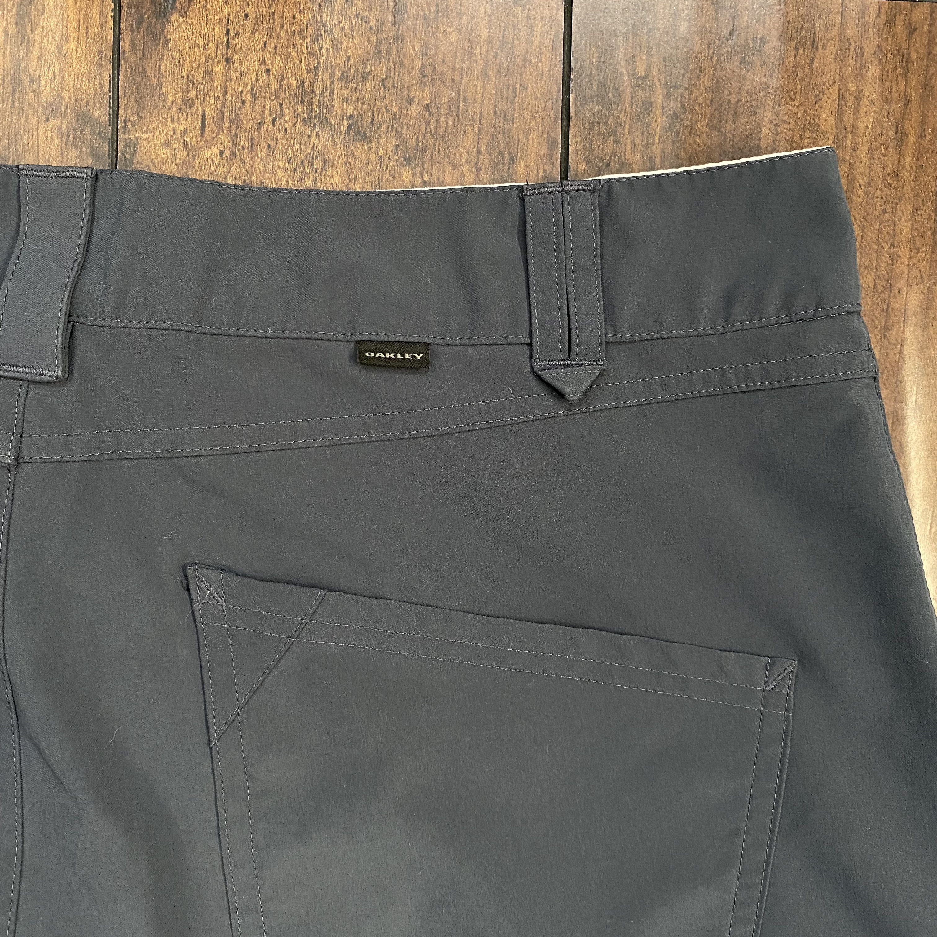 Oakley Oakley Lightweight Shorts Size US 32 / EU 48 - 4 Thumbnail